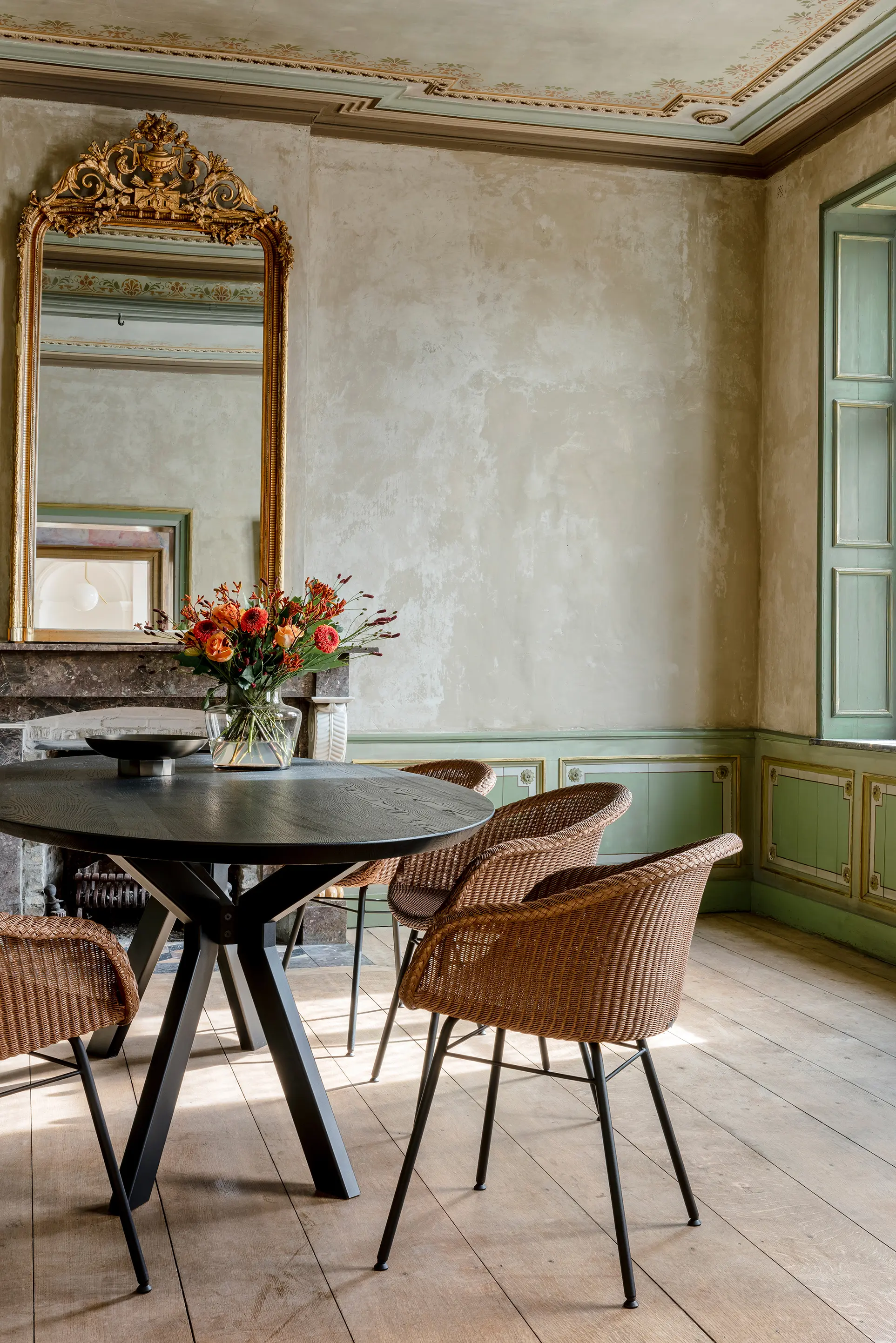 Vincent Sheppard - Albert round dining table