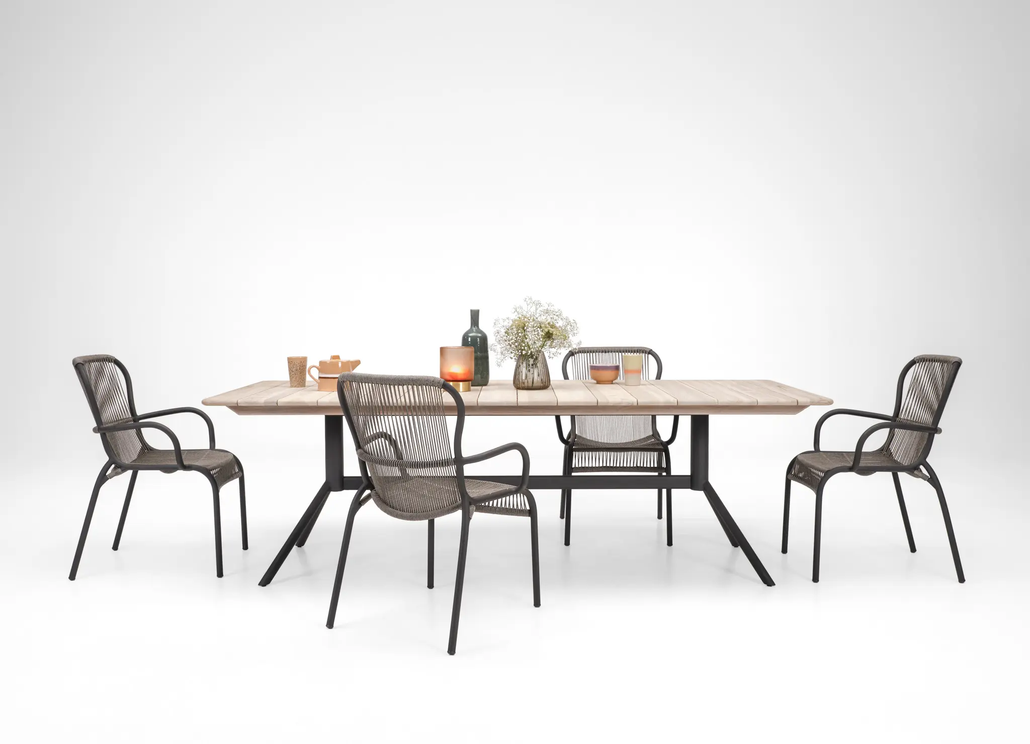 Vincent Sheppard - Loop dining table