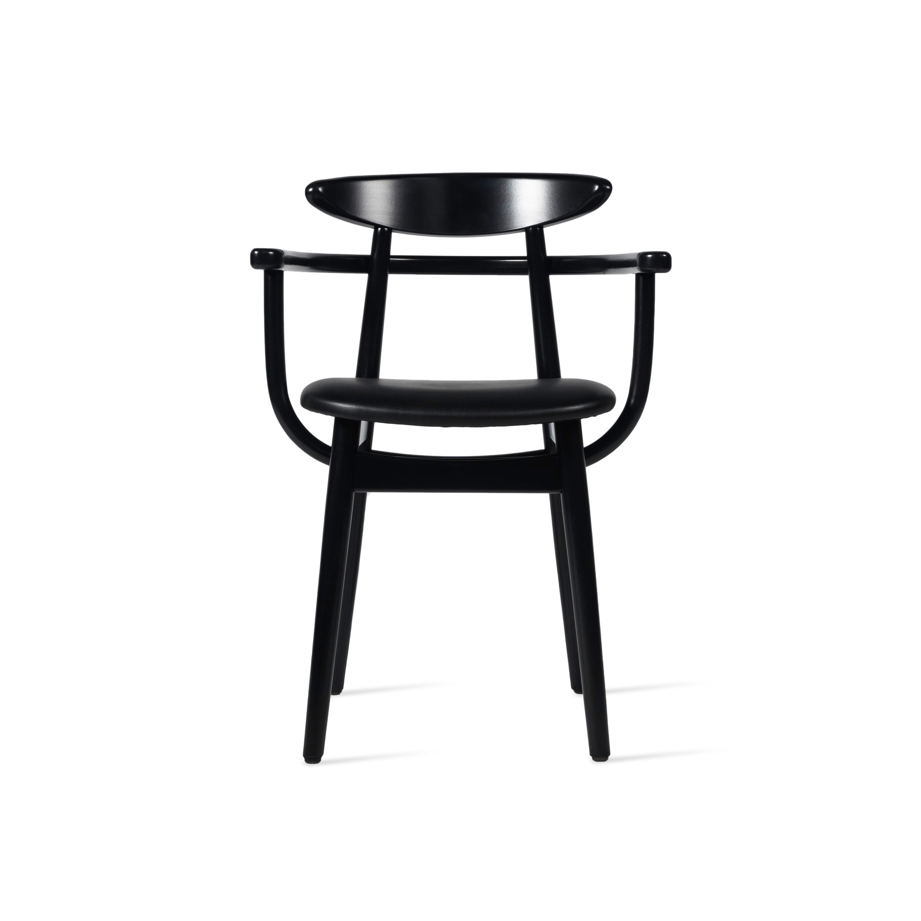 Mostra il prodotto Atelier N/7 Teo dining armchair upholstered del produttore Vincent Sheppard
