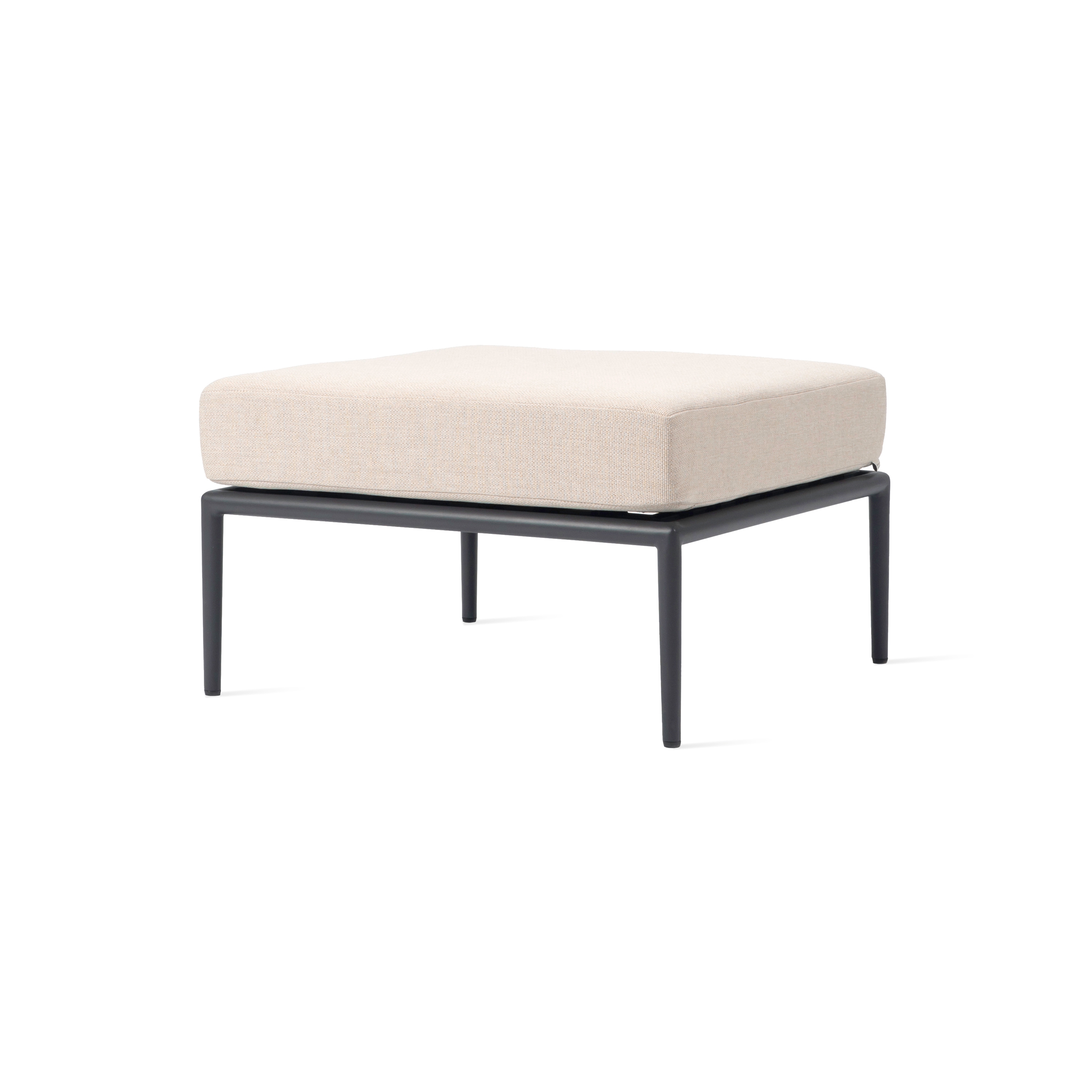 Display product Leo modular footrest from manufacturer Vincent Sheppard