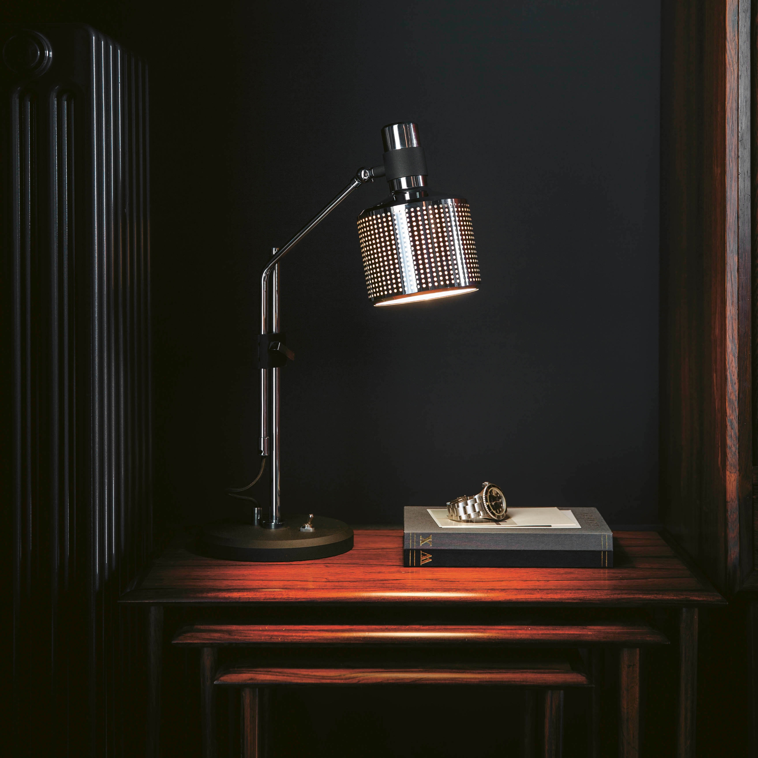 TABLE LAMPS