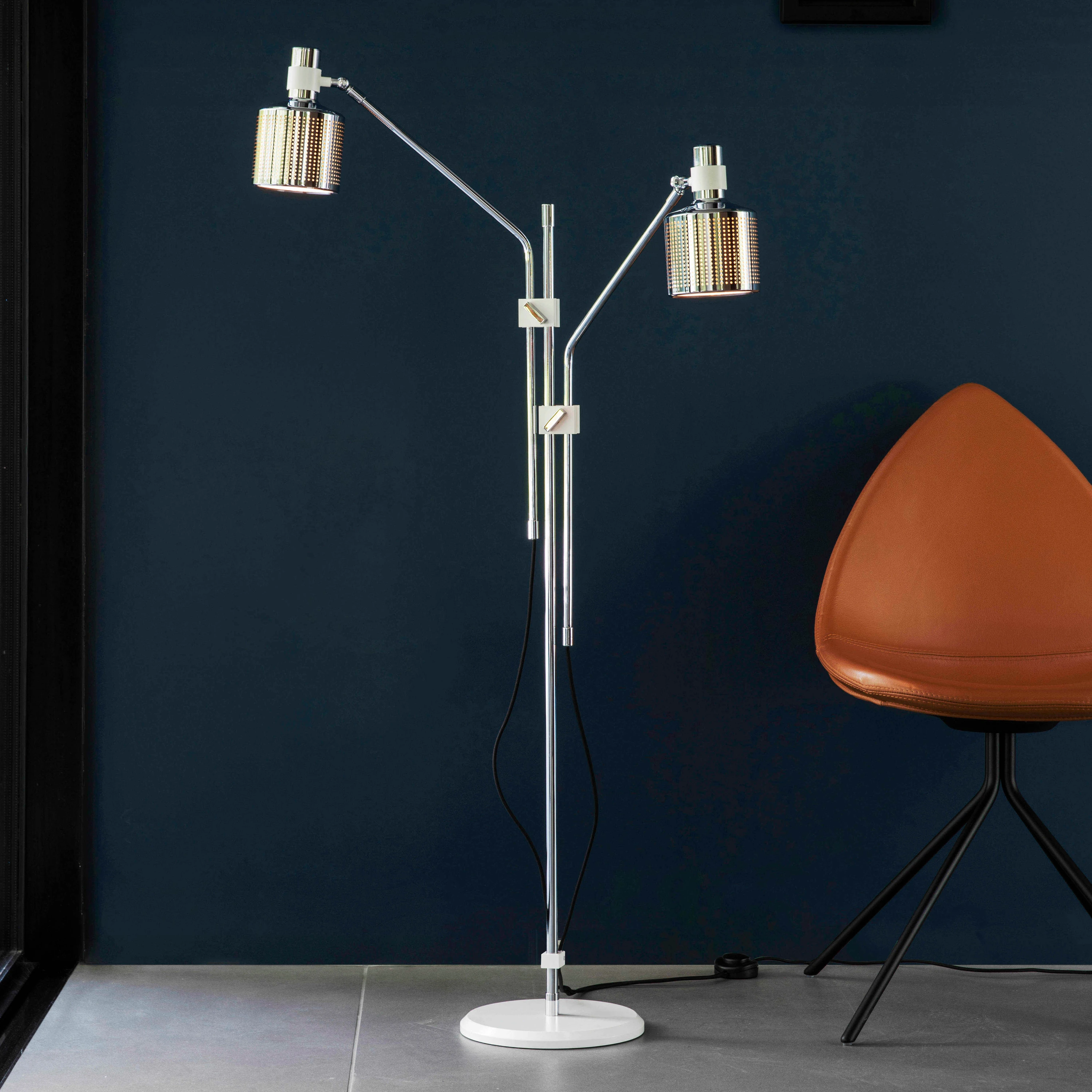 FLOOR LAMPS