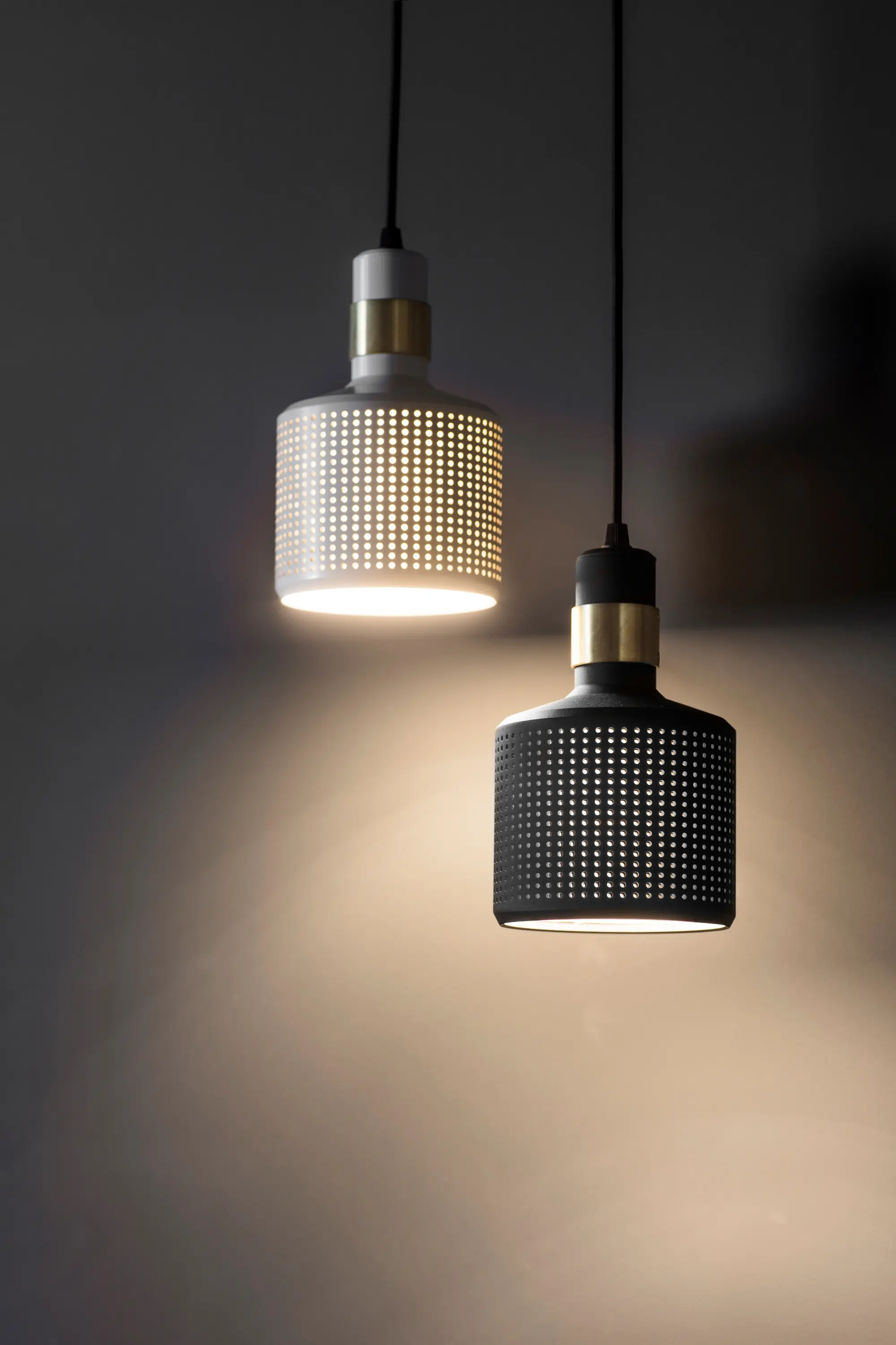 Bert Frank - Riddle Single Wall Light