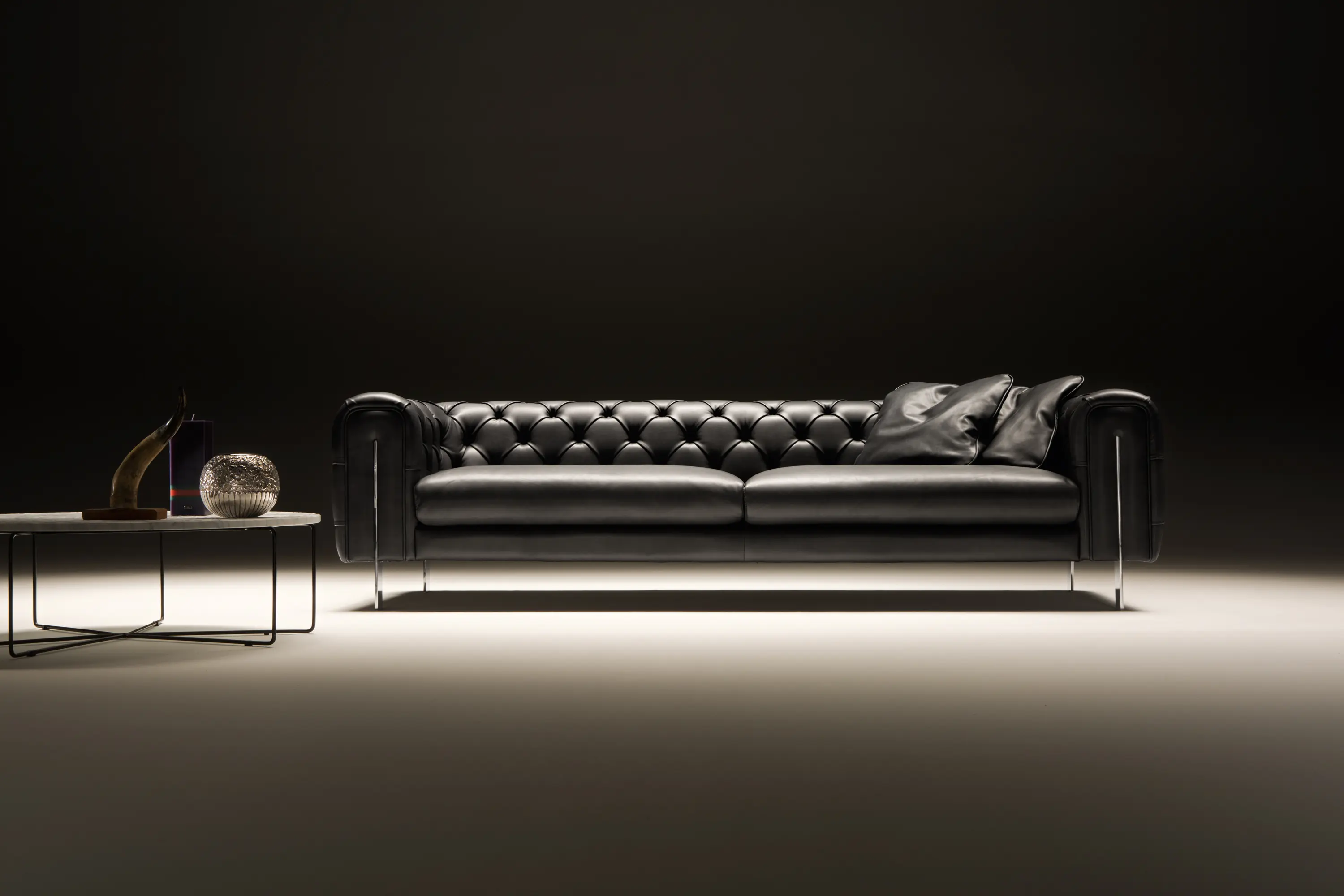 Loop & Co - Vincent armchair