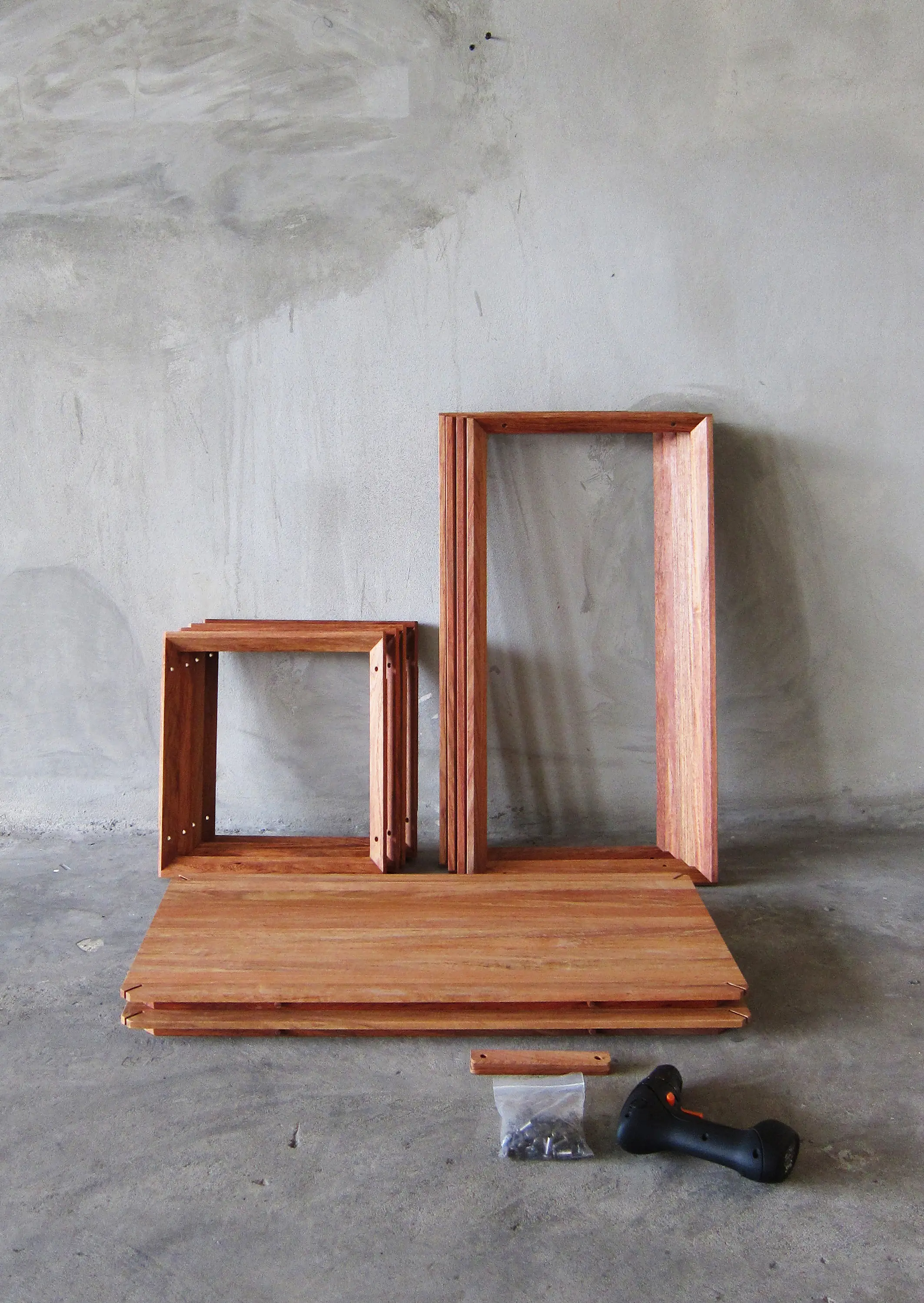 TAKEHOMEDESIGN - FRAME Shelf/Side table
