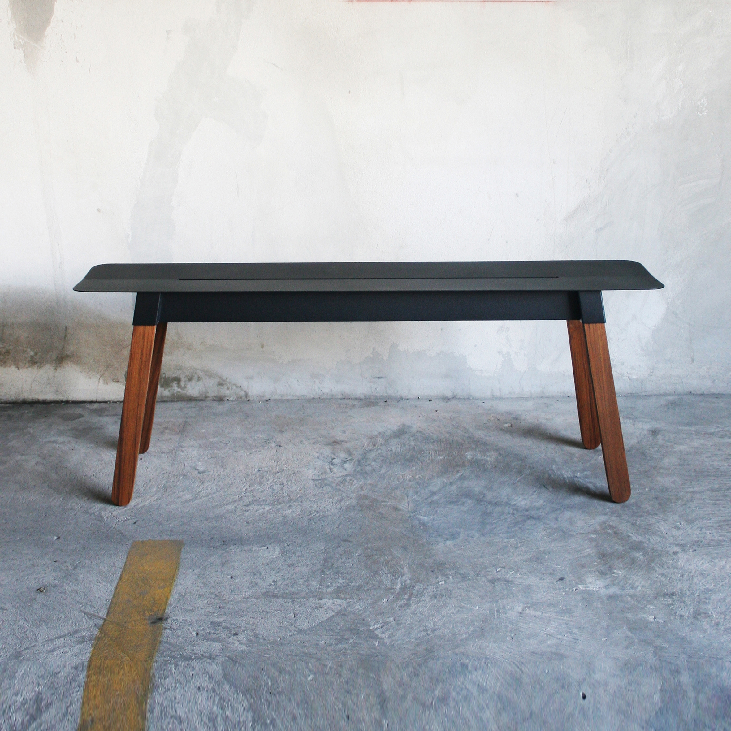 Mostra il prodotto SIM STEEL Bench 120 del produttore TAKEHOMEDESIGN