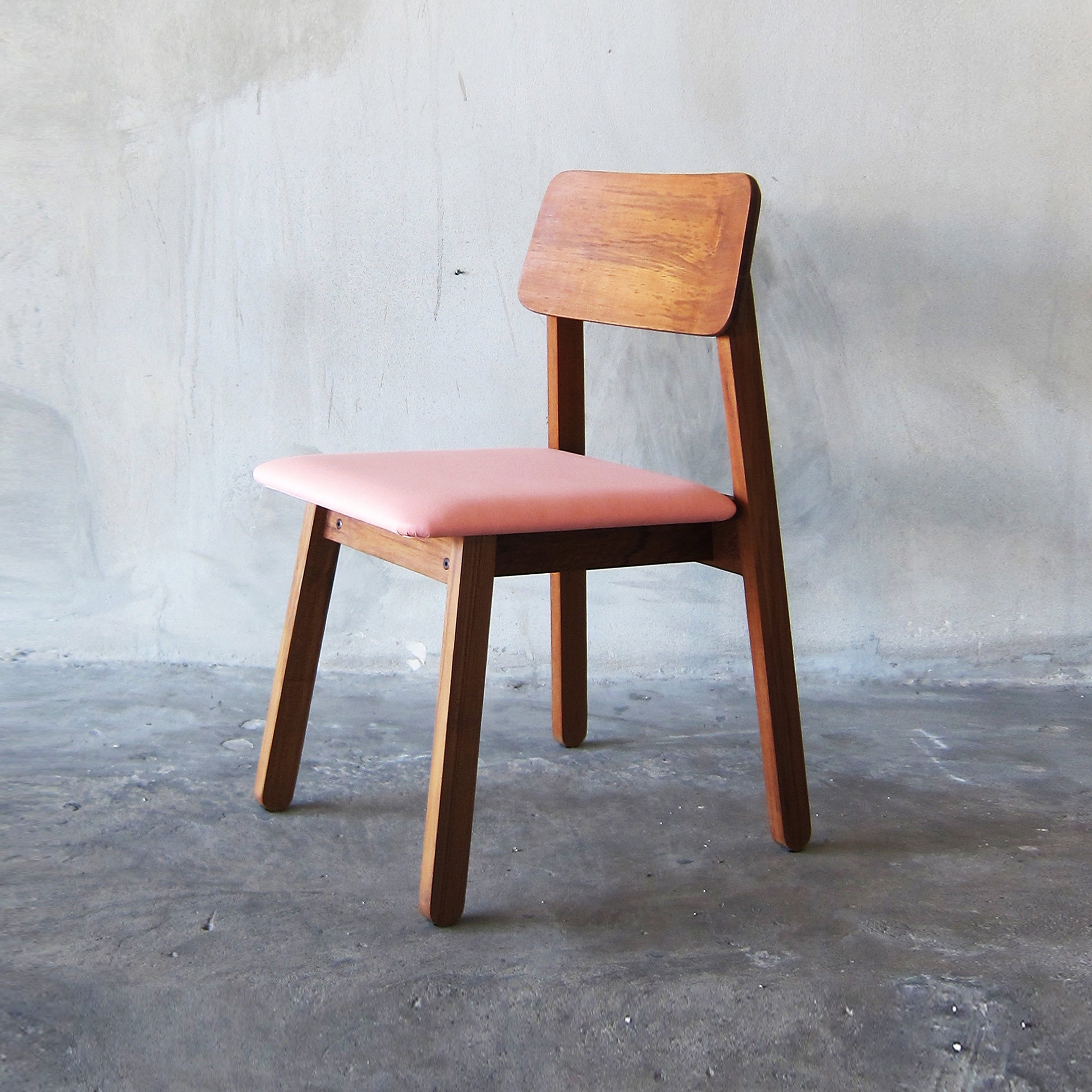 Mostra il prodotto SIM Soft Chair del produttore TAKEHOMEDESIGN