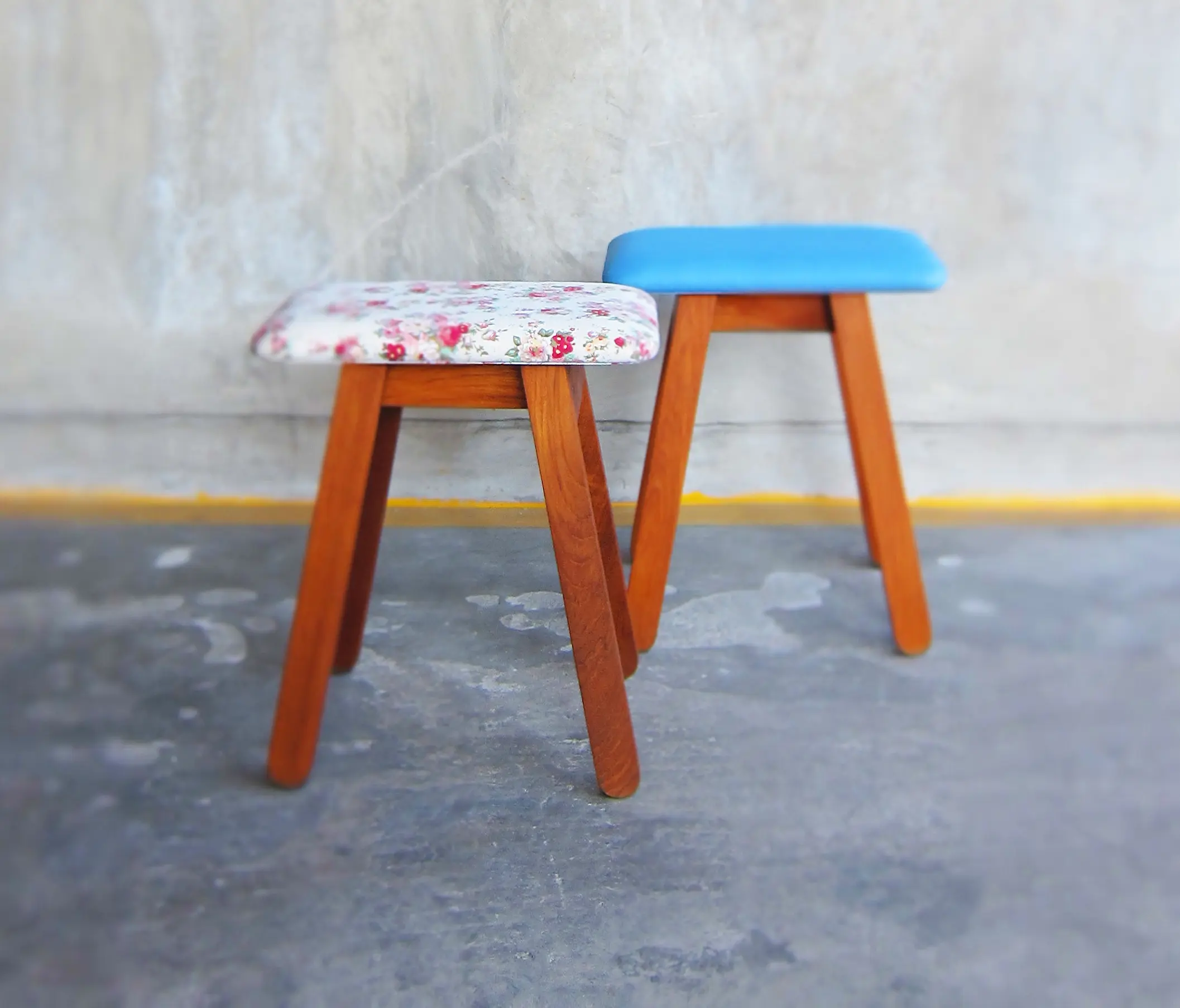 TAKEHOMEDESIGN - SIM Soft Stool