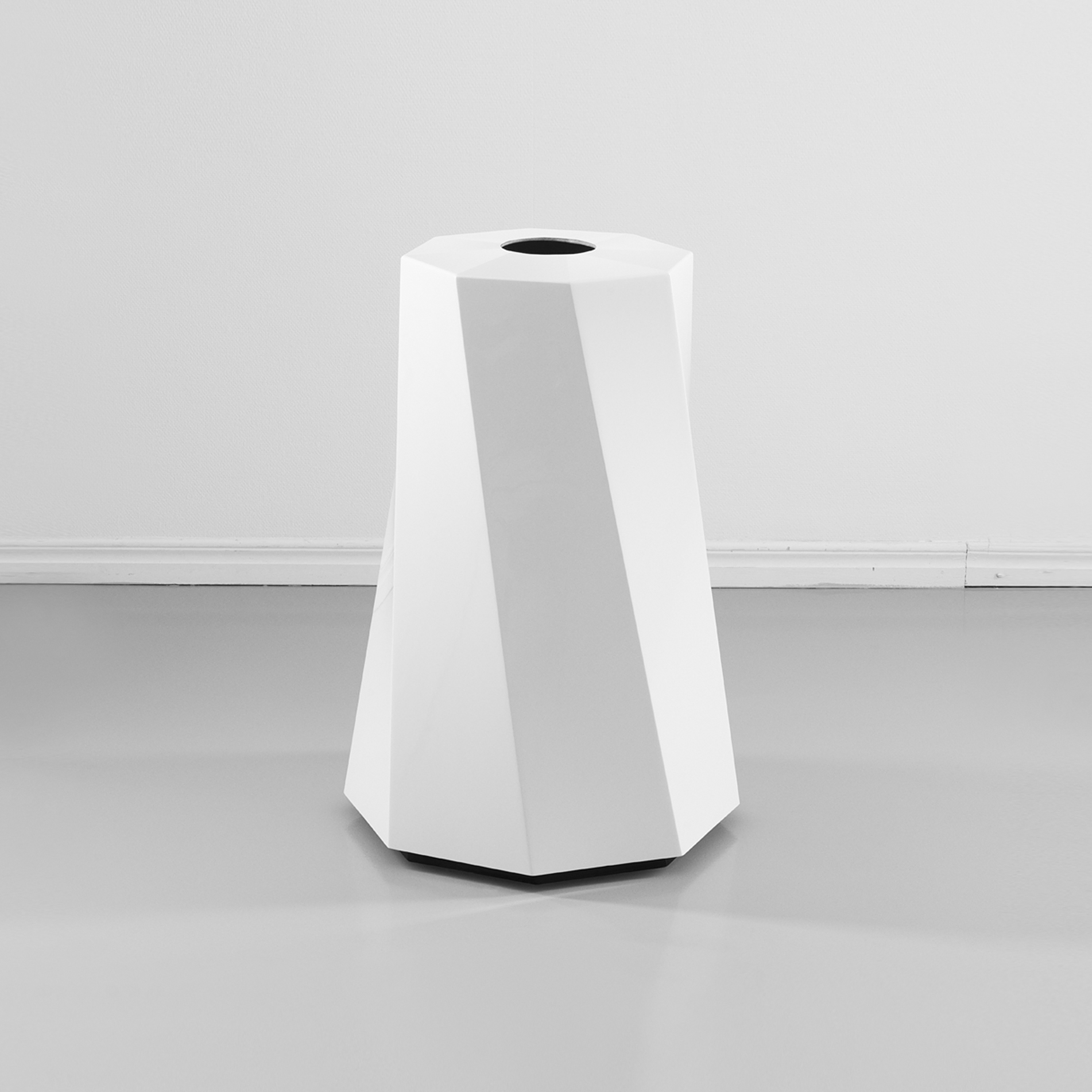Produkt Butler Office des Herstellers Jangir Maddadi Design Bureau anzeigen