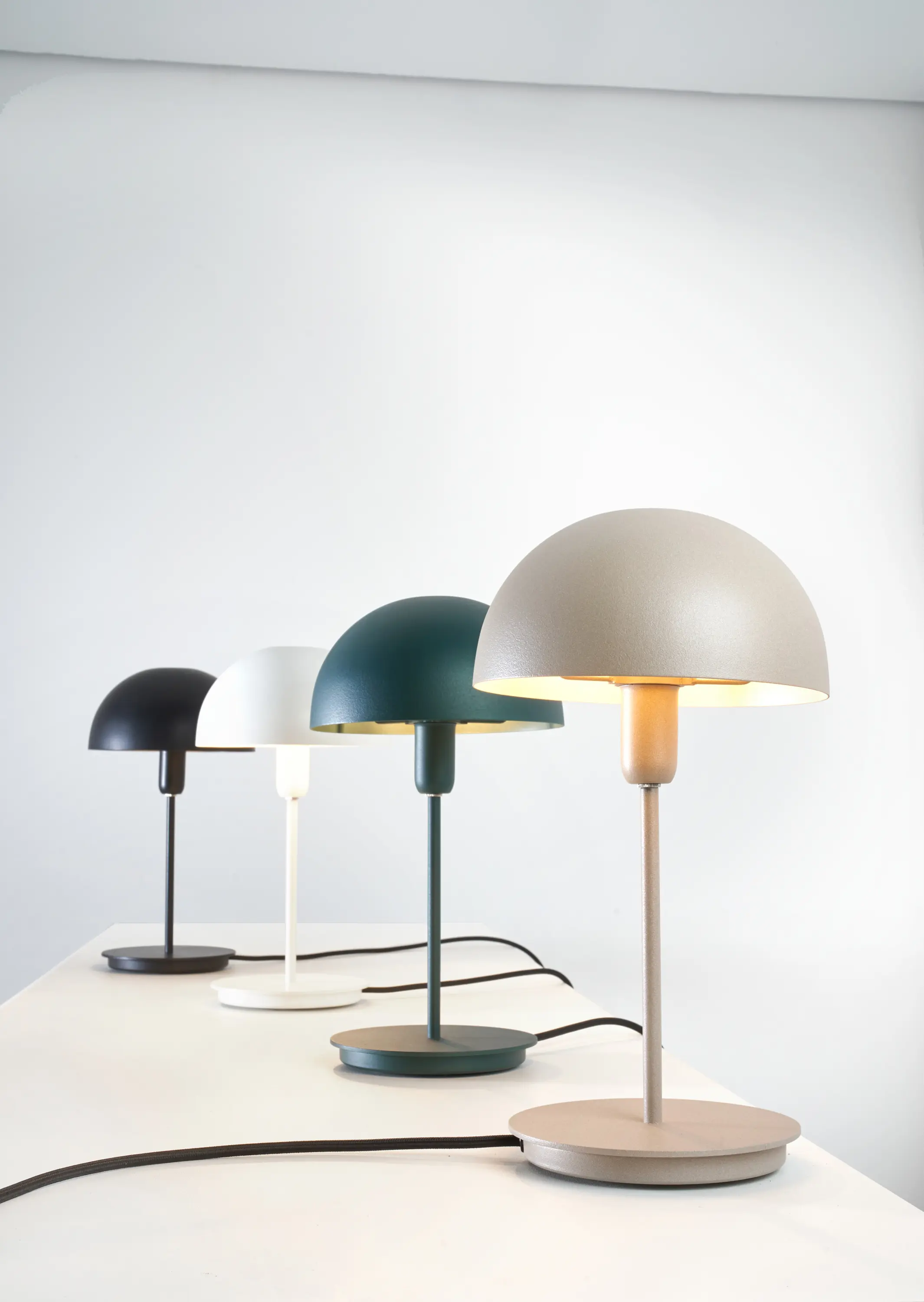 Zava Srl - Amedeo | Table