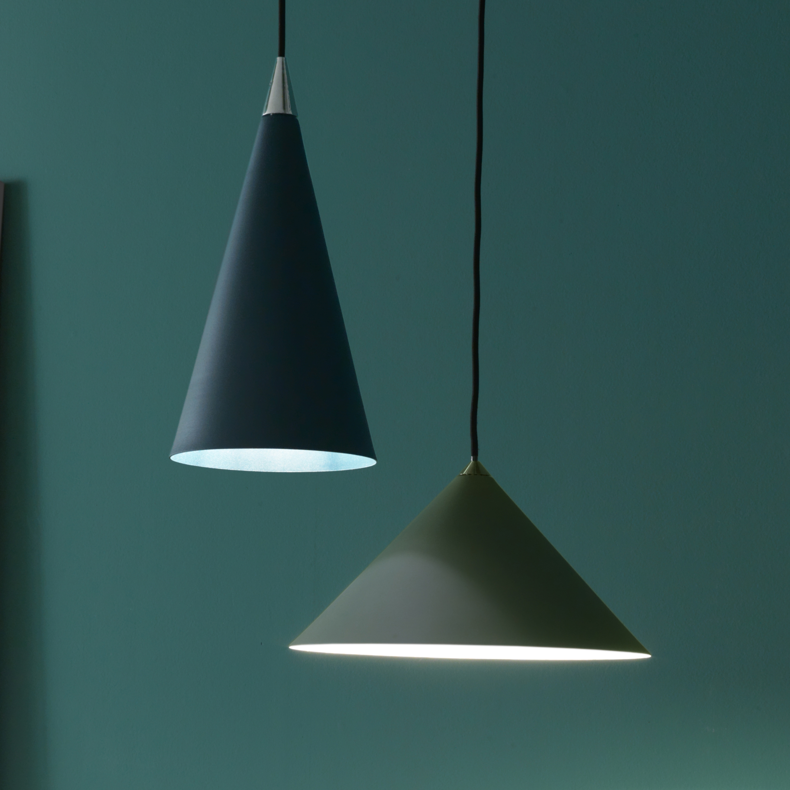 Mostrar el producto Jeena | Suspension vers.B del fabricante Zava Srl