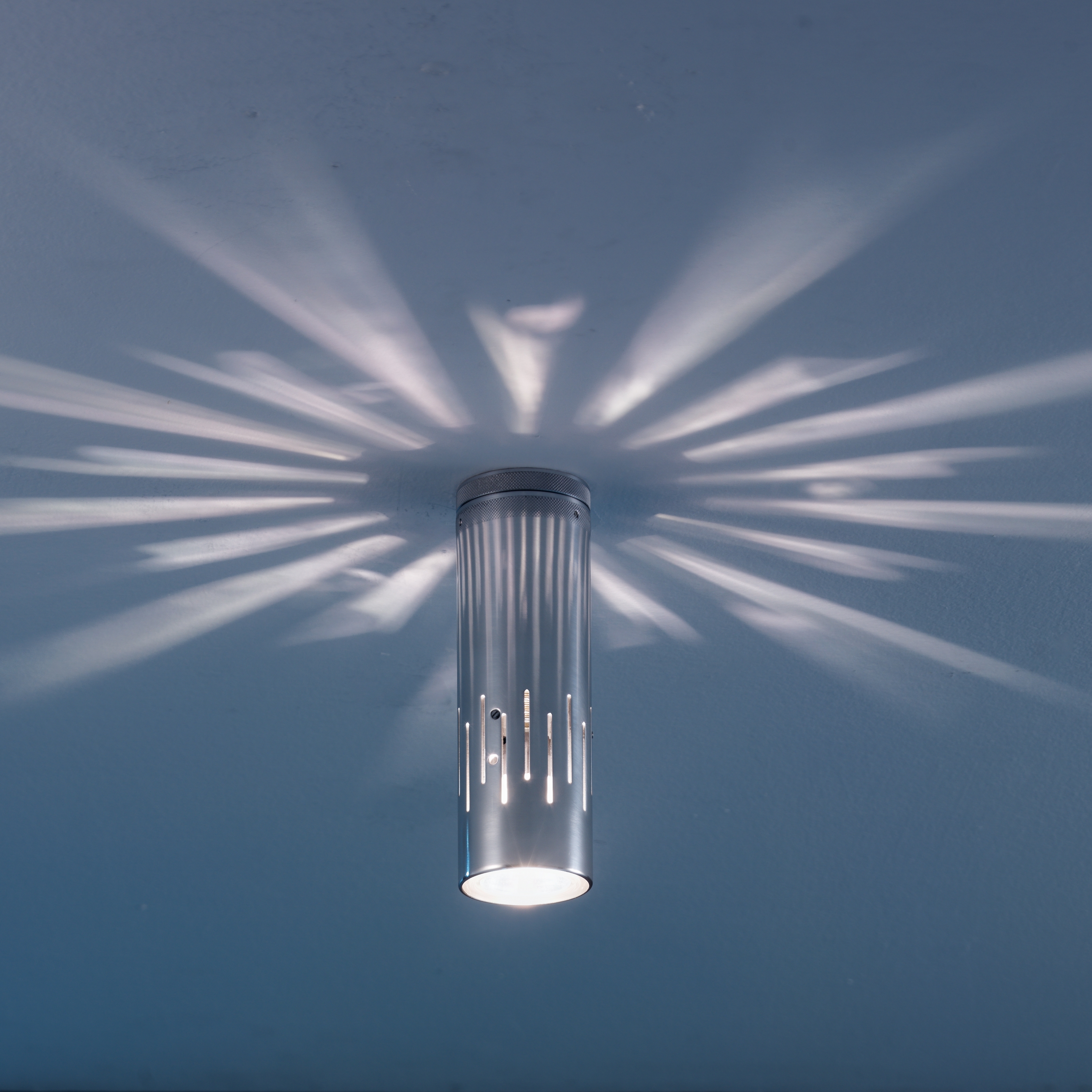 C-yl ceiling