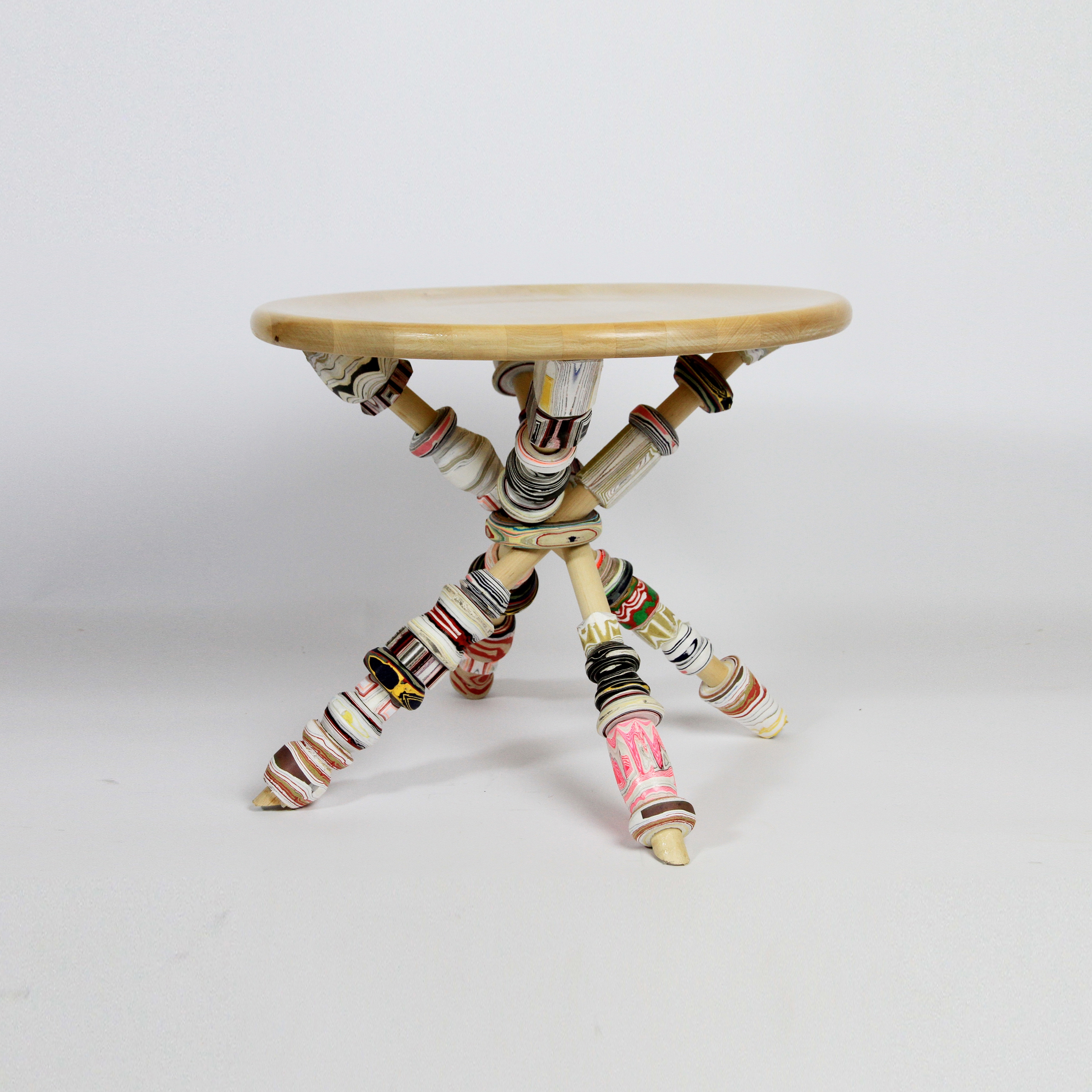 Vertoon produk Processed Paper | Harlequin table van vervaardiger Utopia and Utility