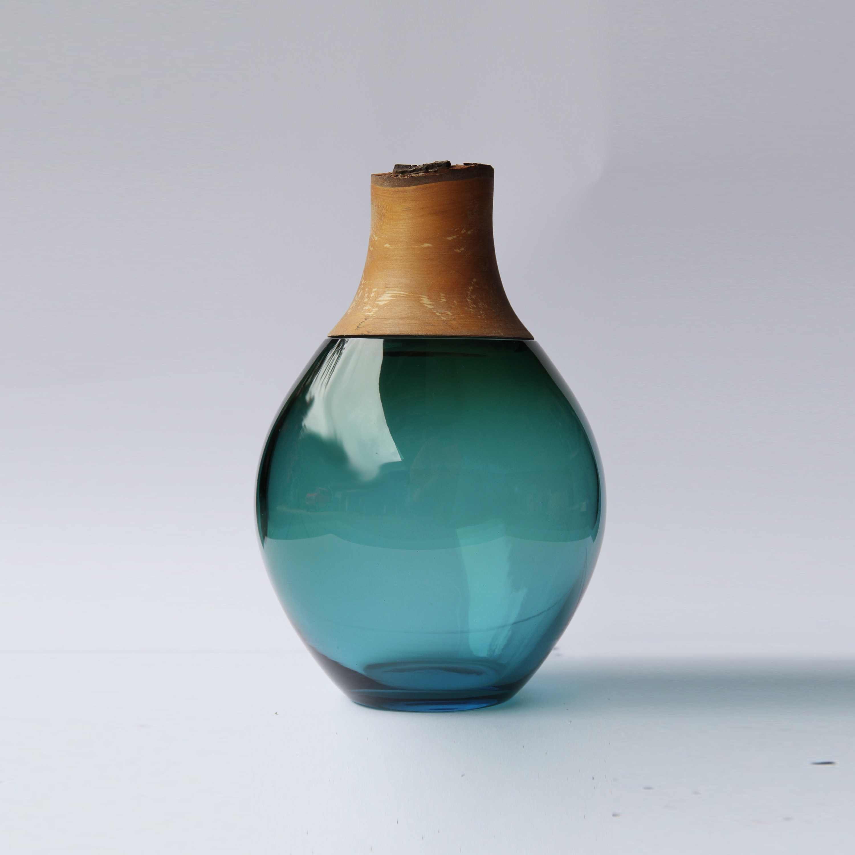 Mostra il prodotto Small Stacking Vessel | SV1 Blue del produttore Utopia and Utility