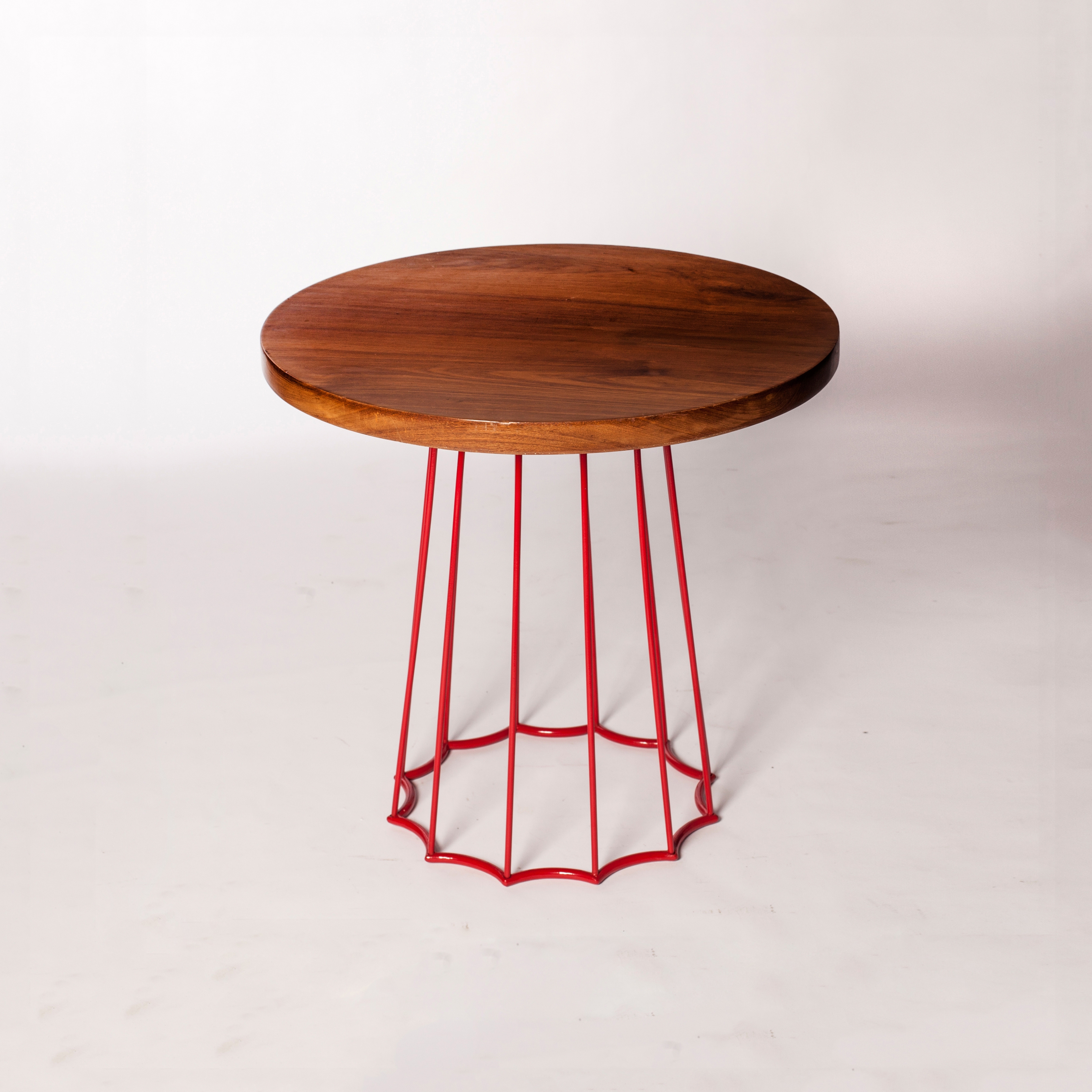 Afficher le produit Mister Chai coffee table du fabricant Bombay Atelier