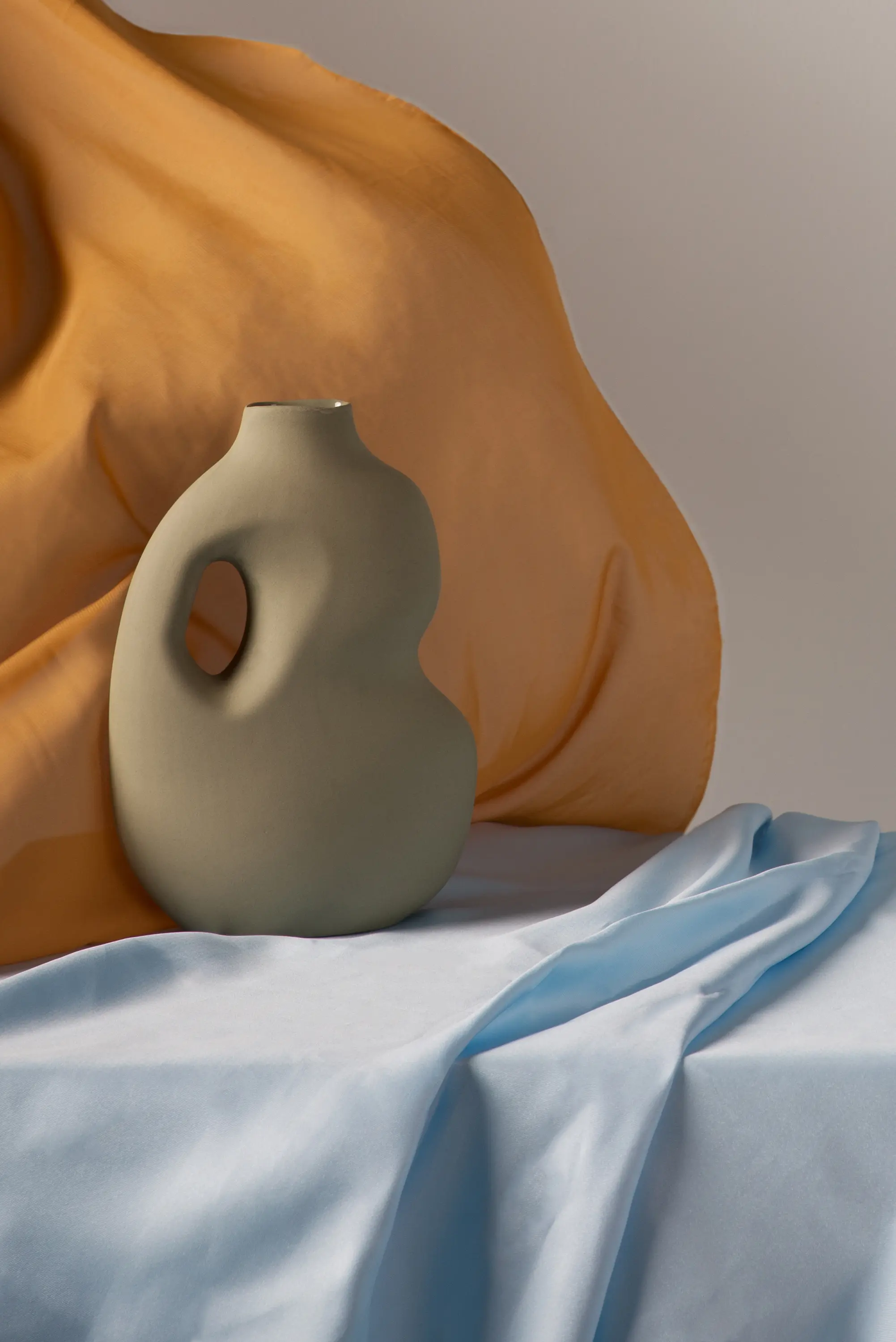 SCHNEID STUDIO - Aura Vase No2 "Sage"