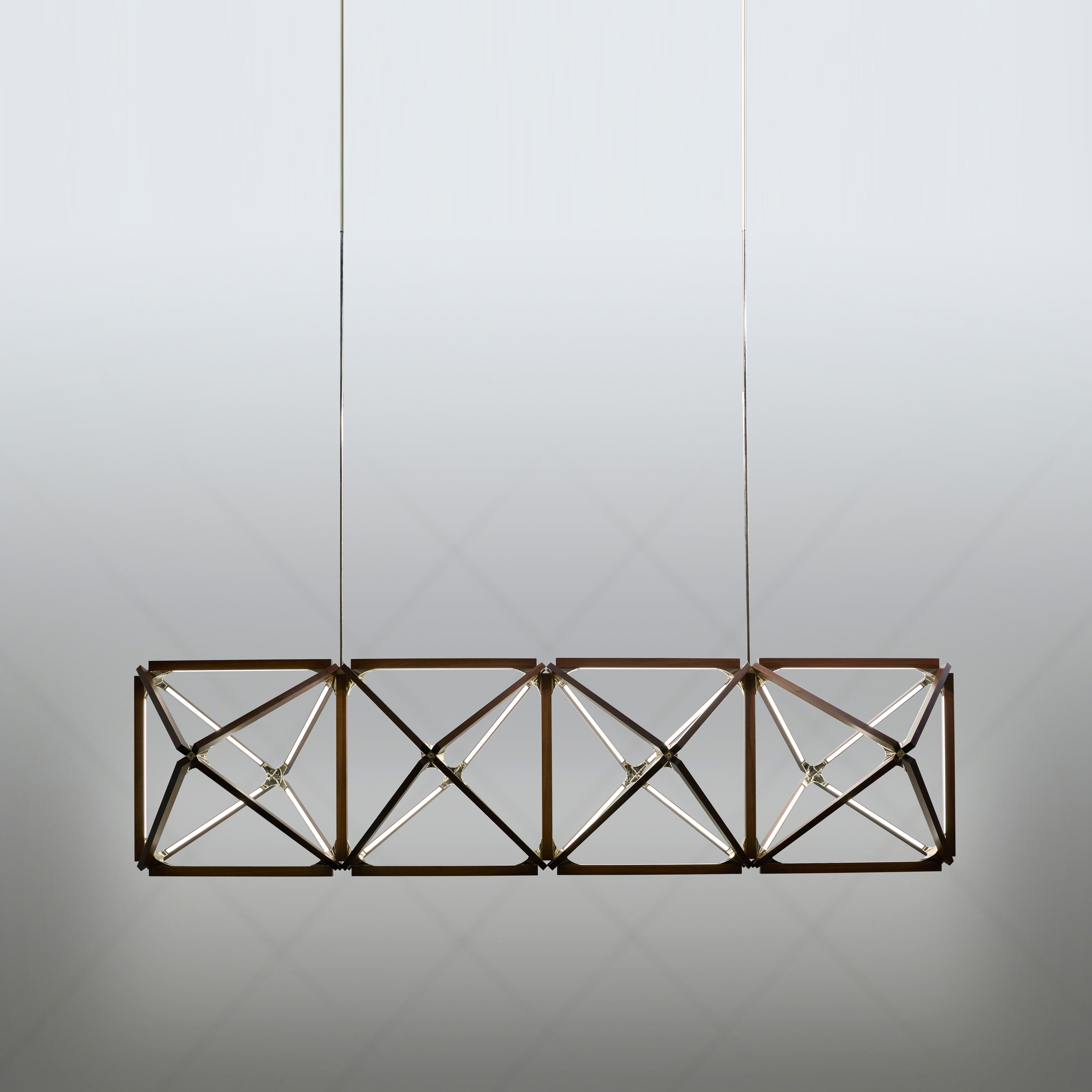Produkt Truss X Chandelier des Herstellers STICKBULB anzeigen
