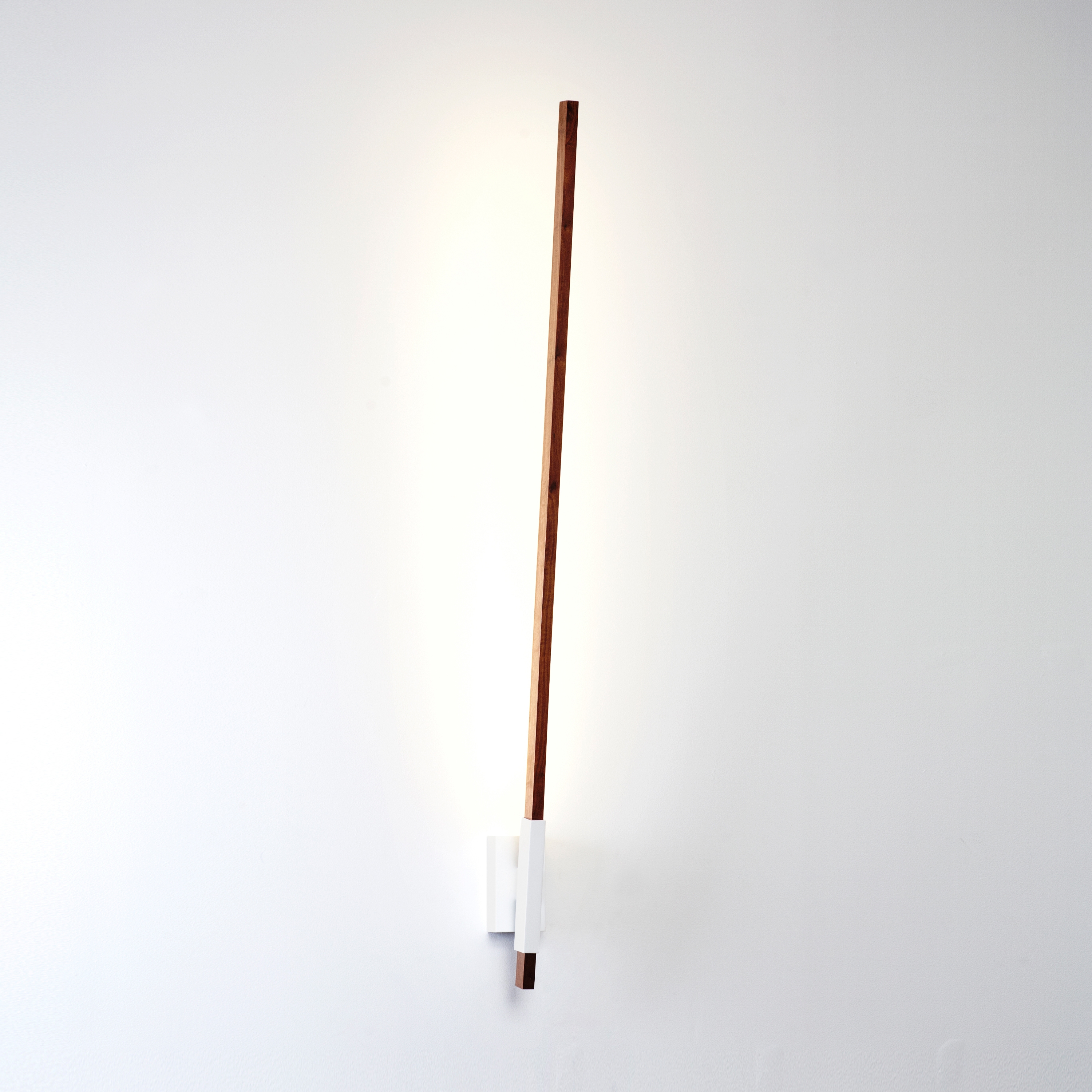Mostrar el producto 4 ft Vertical Sconce del fabricante STICKBULB