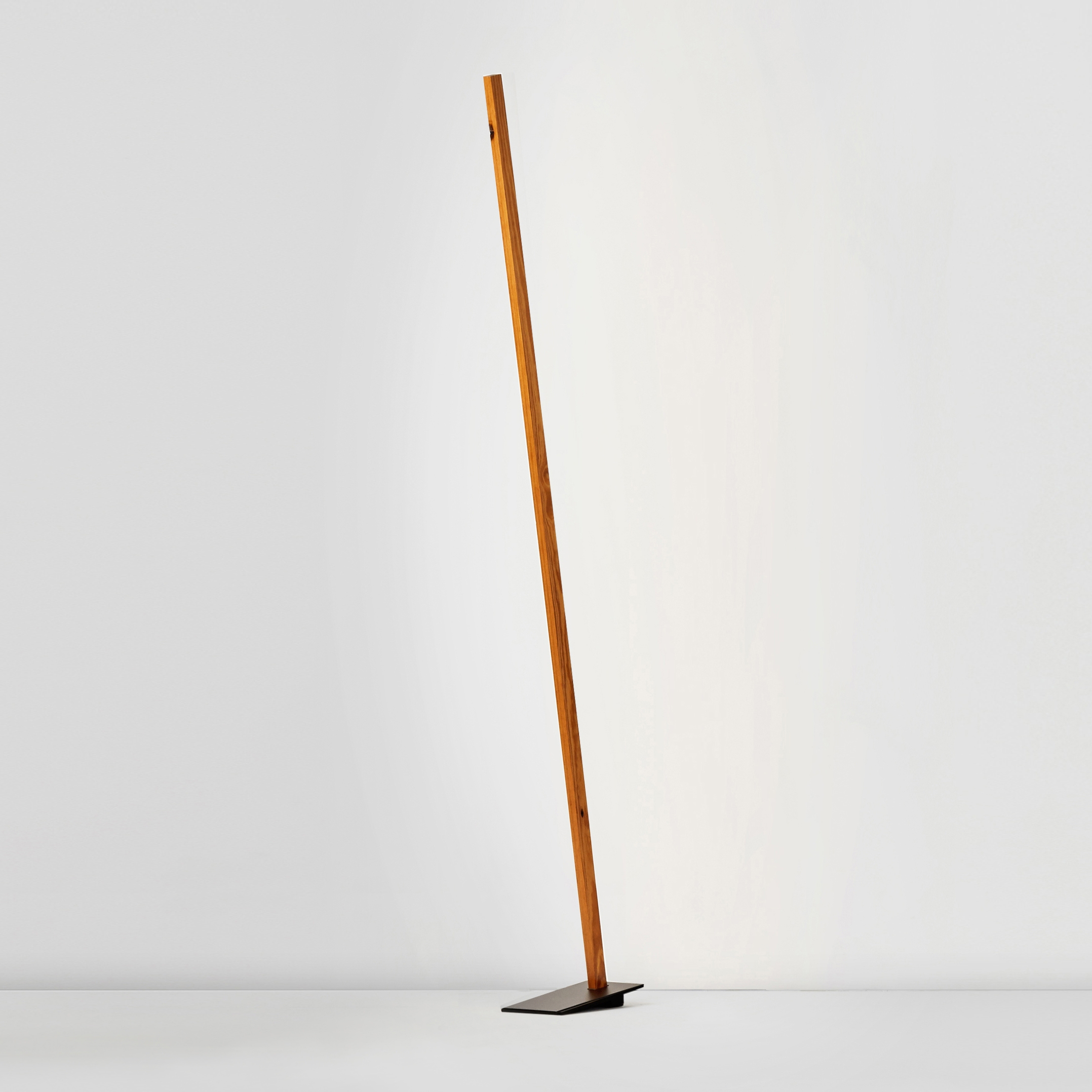 Mostrar el producto 6 ft Floor Torch del fabricante STICKBULB