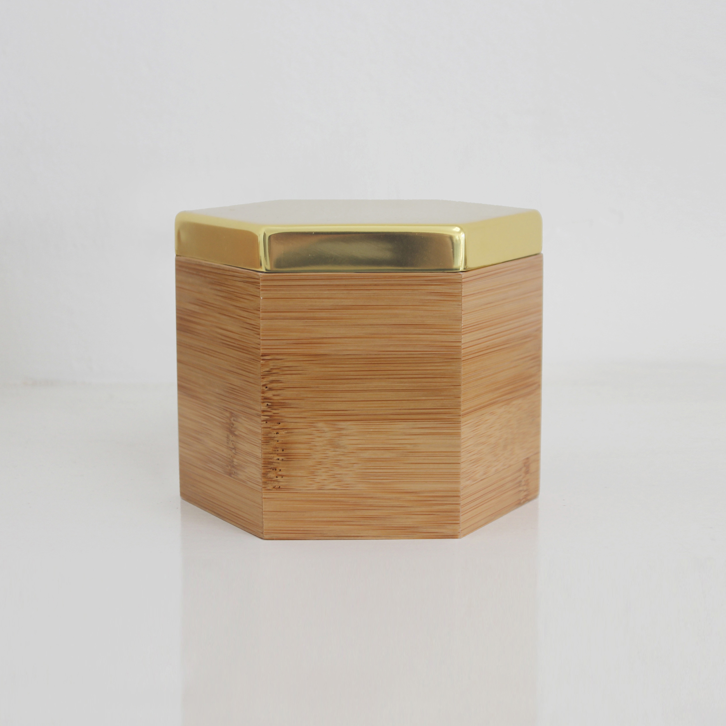 Produkt Hex Box Tall Mirror des Herstellers Evie Group anzeigen