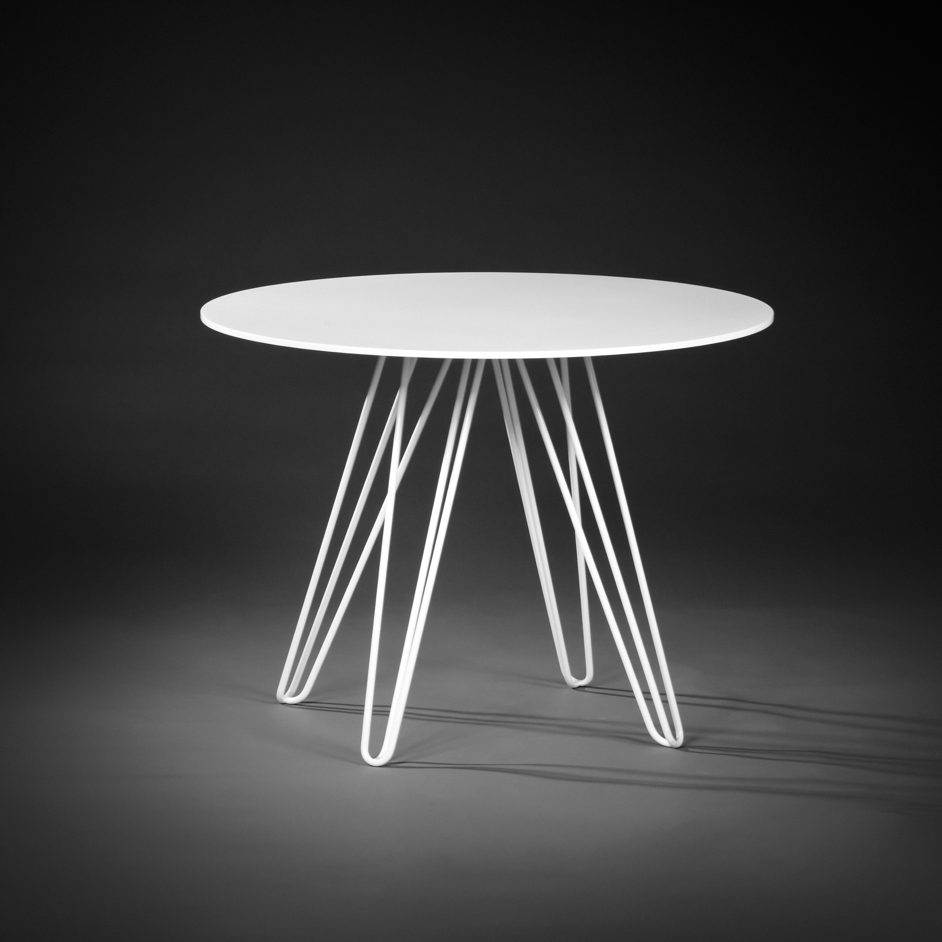 TABLES AND COFFEE TABLES