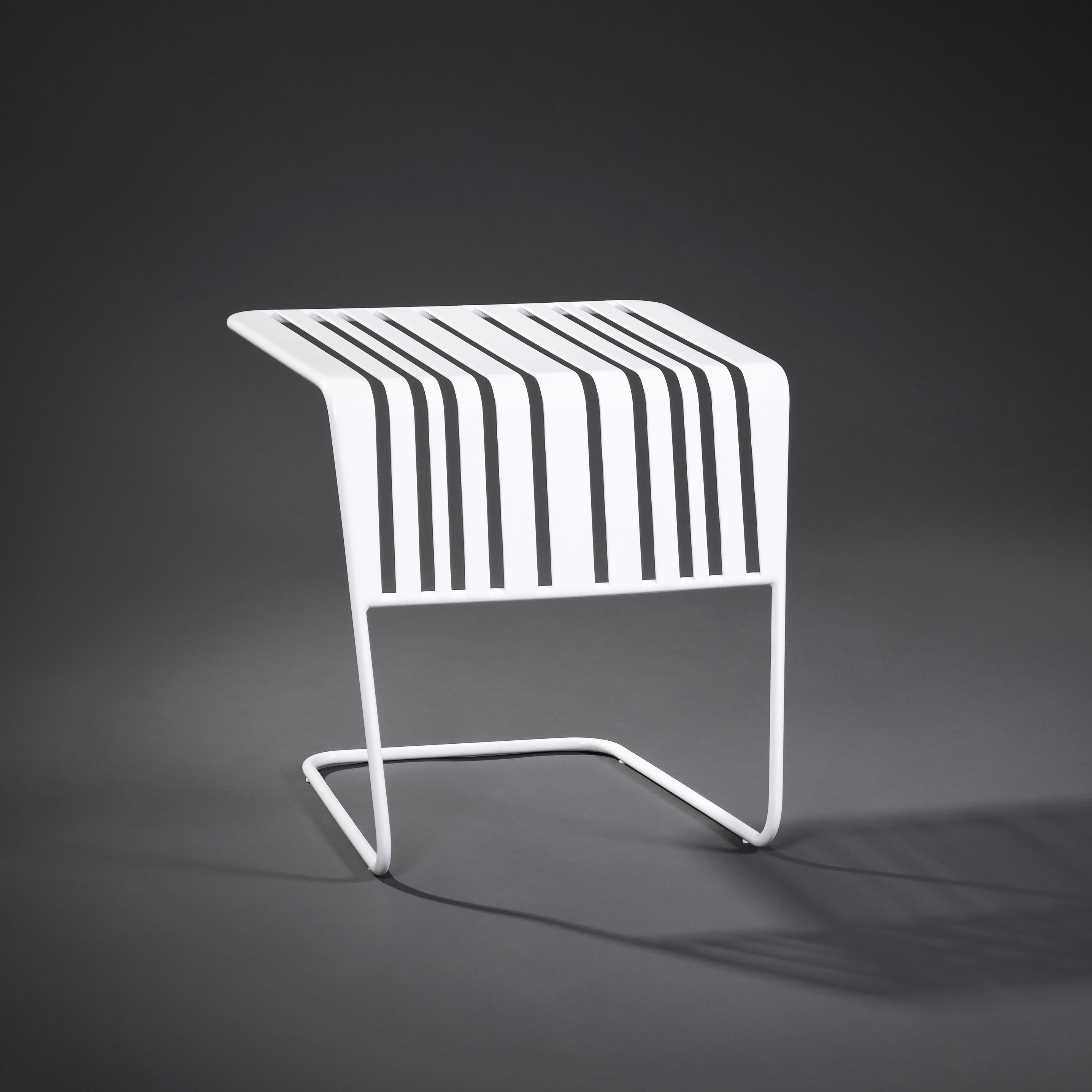 Display product Molo coffee table from manufacturer Delivié