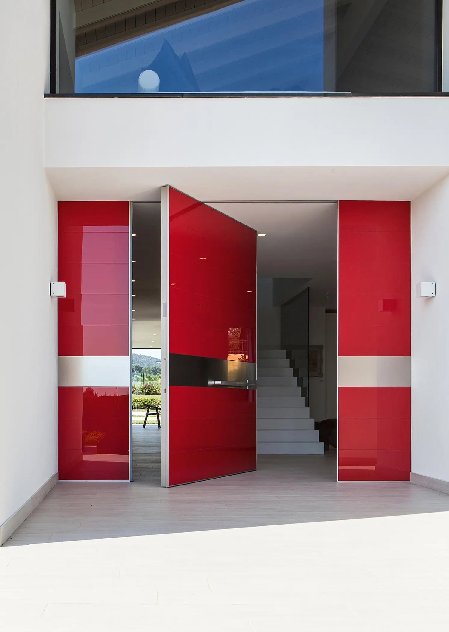 gallery-slide-0