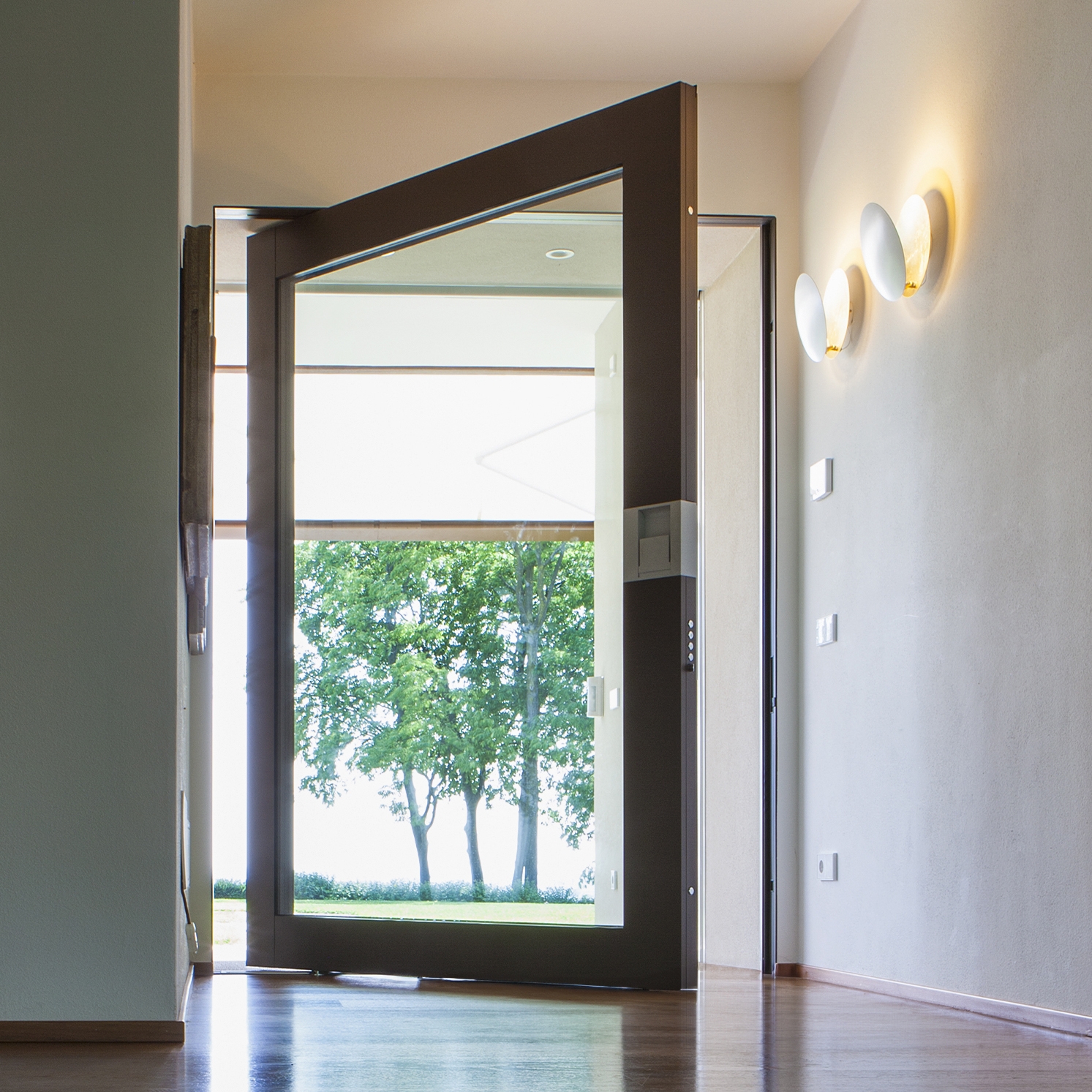 Produkt Nova | Sicherheitstür aus Aluminium und Glas des Herstellers Oikos Venezia – Architetture d’ingresso anzeigen