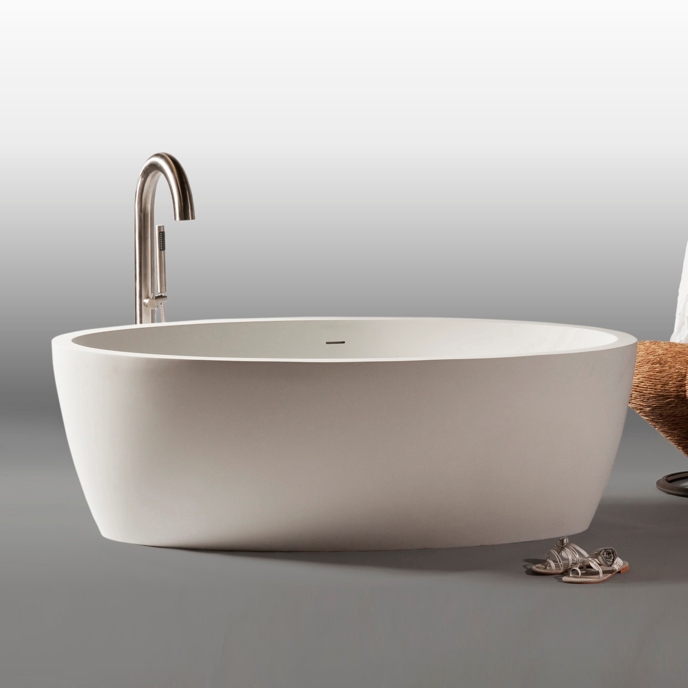 Mostra il prodotto Maya DADOquartz bathtub del produttore DADObaths