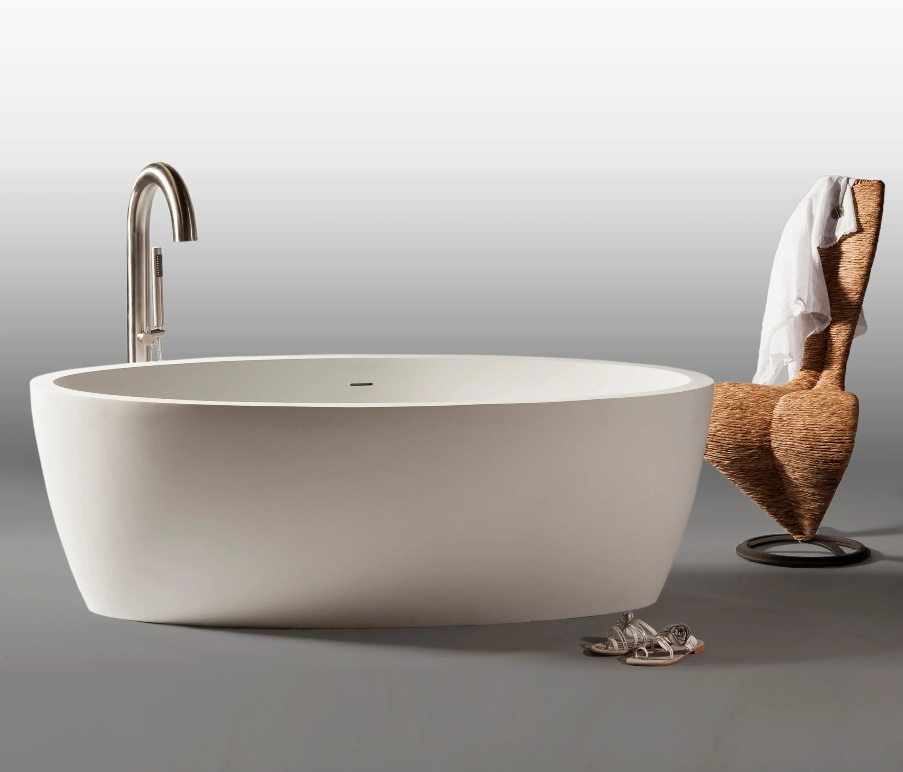 DADObaths - Maya DADOquartz bathtub