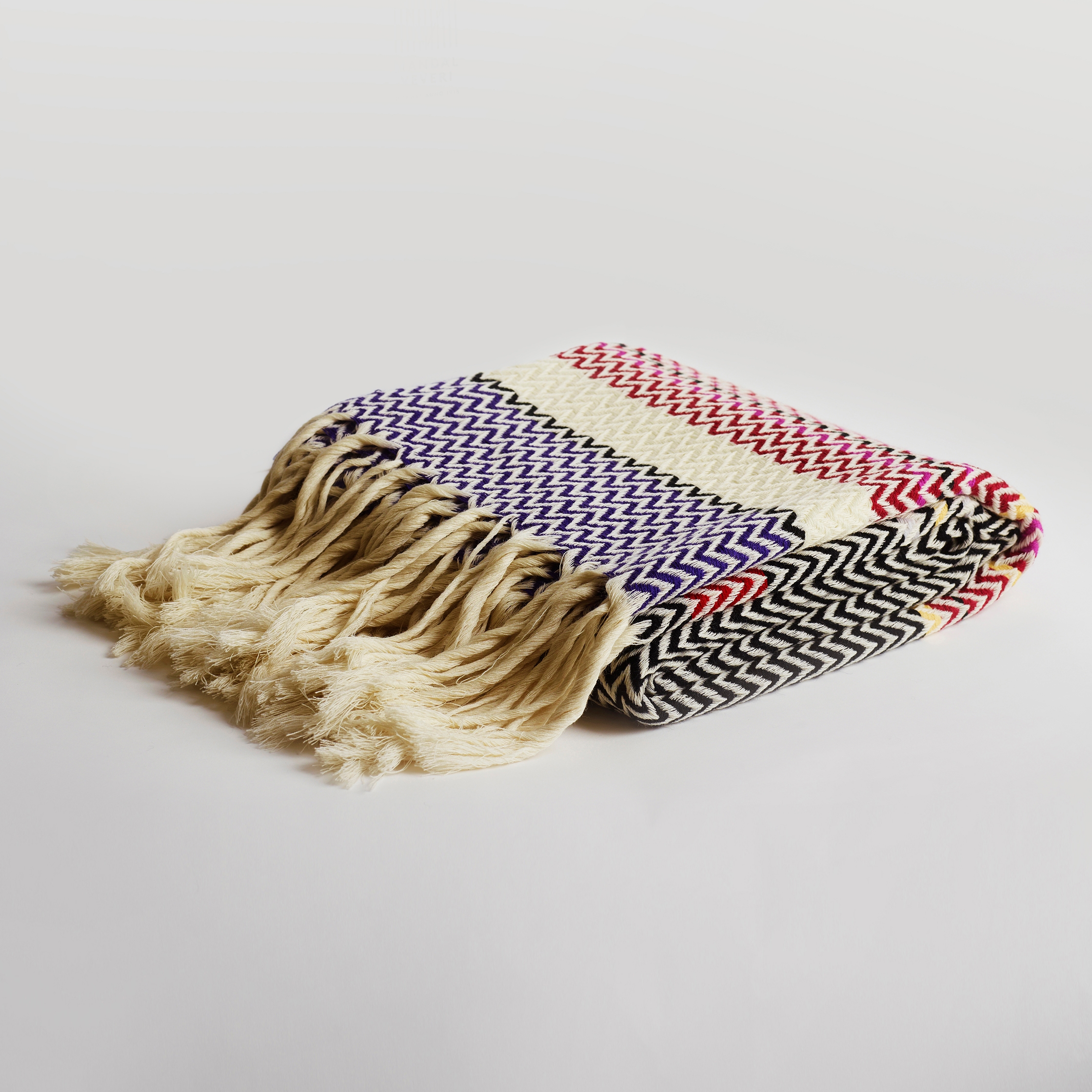 Vertoon produk Bunad Blanket Bringeklut van vervaardiger Mandal Veveri
