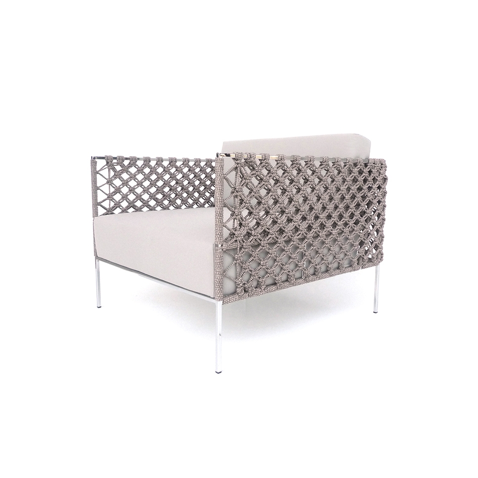 Mostra il prodotto Richa armchair del produttore Yothaka