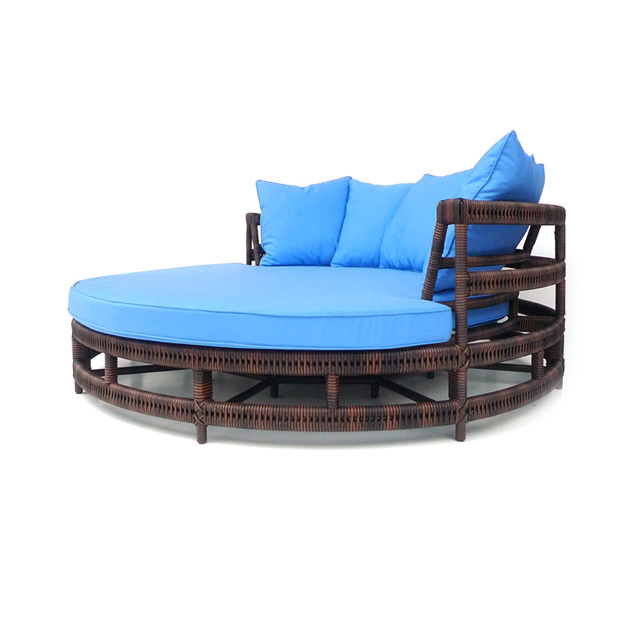 Display product Victoria lounge from manufacturer Yothaka