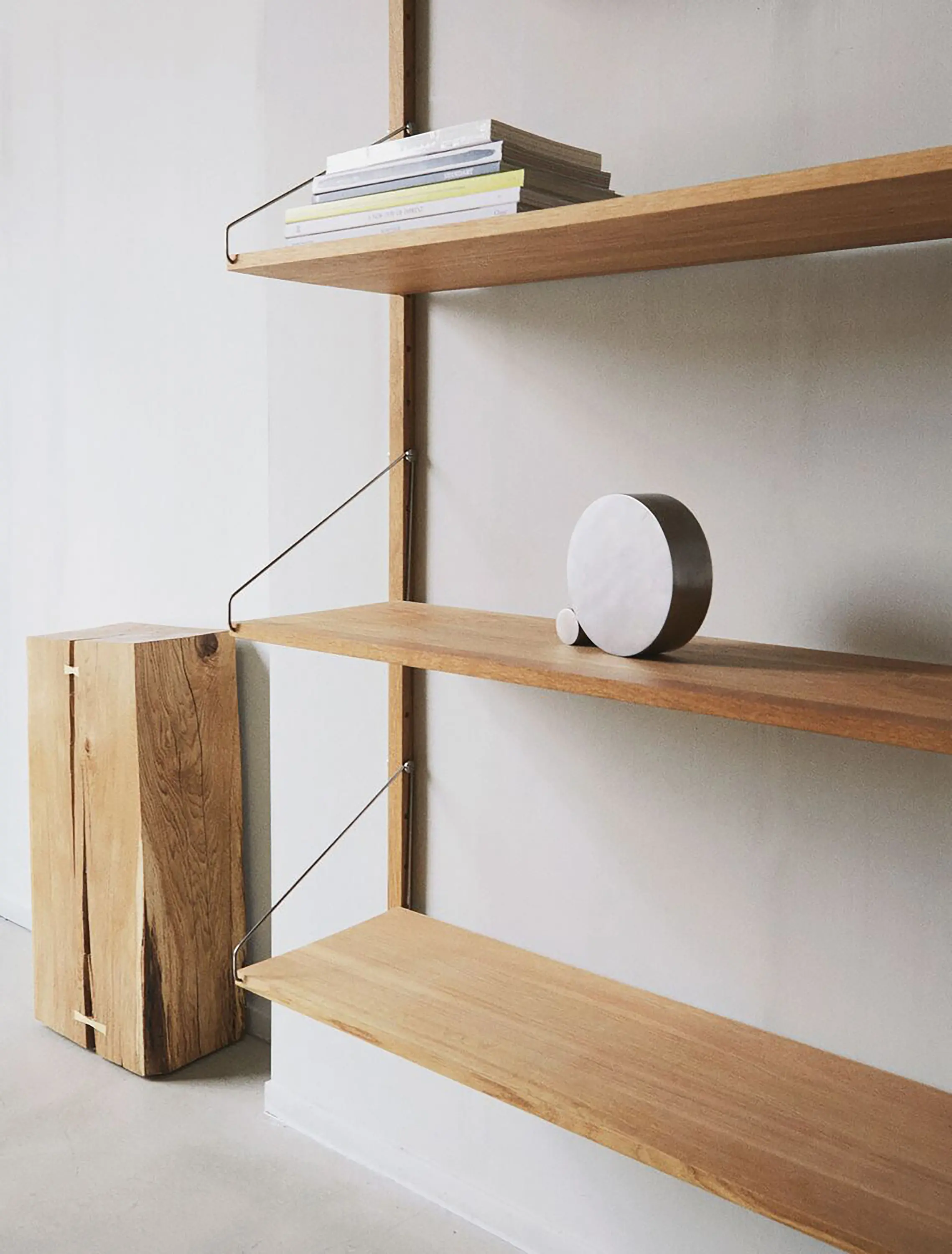 Frama - Shelf Library | H1148 Dark Oiled