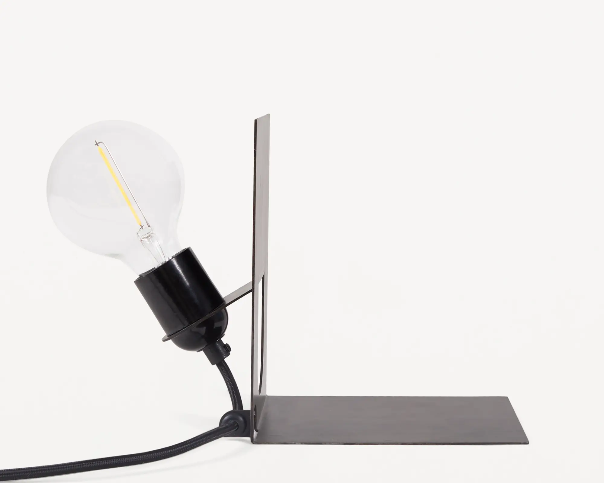 Frama - AML Library lamp