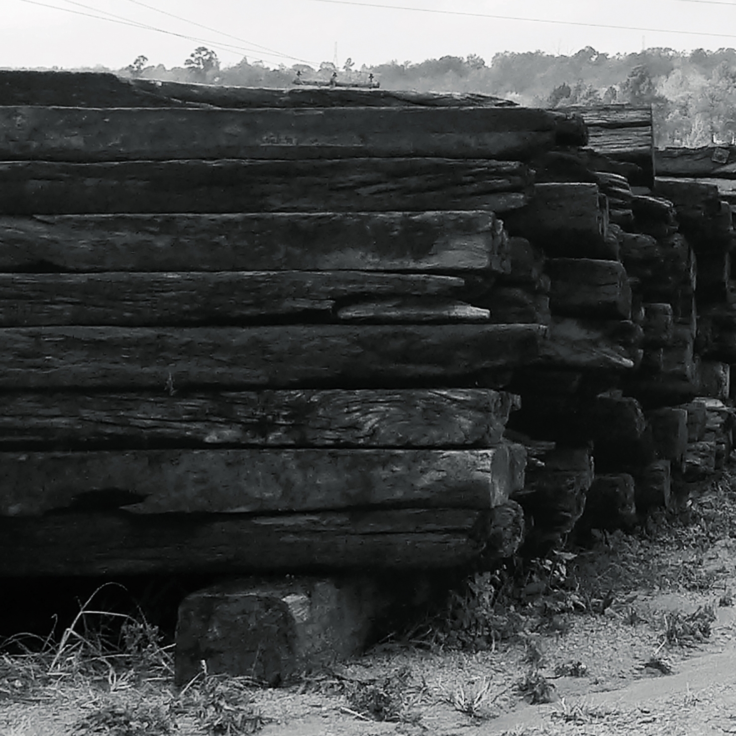 RAILROAD SLEEPERS
