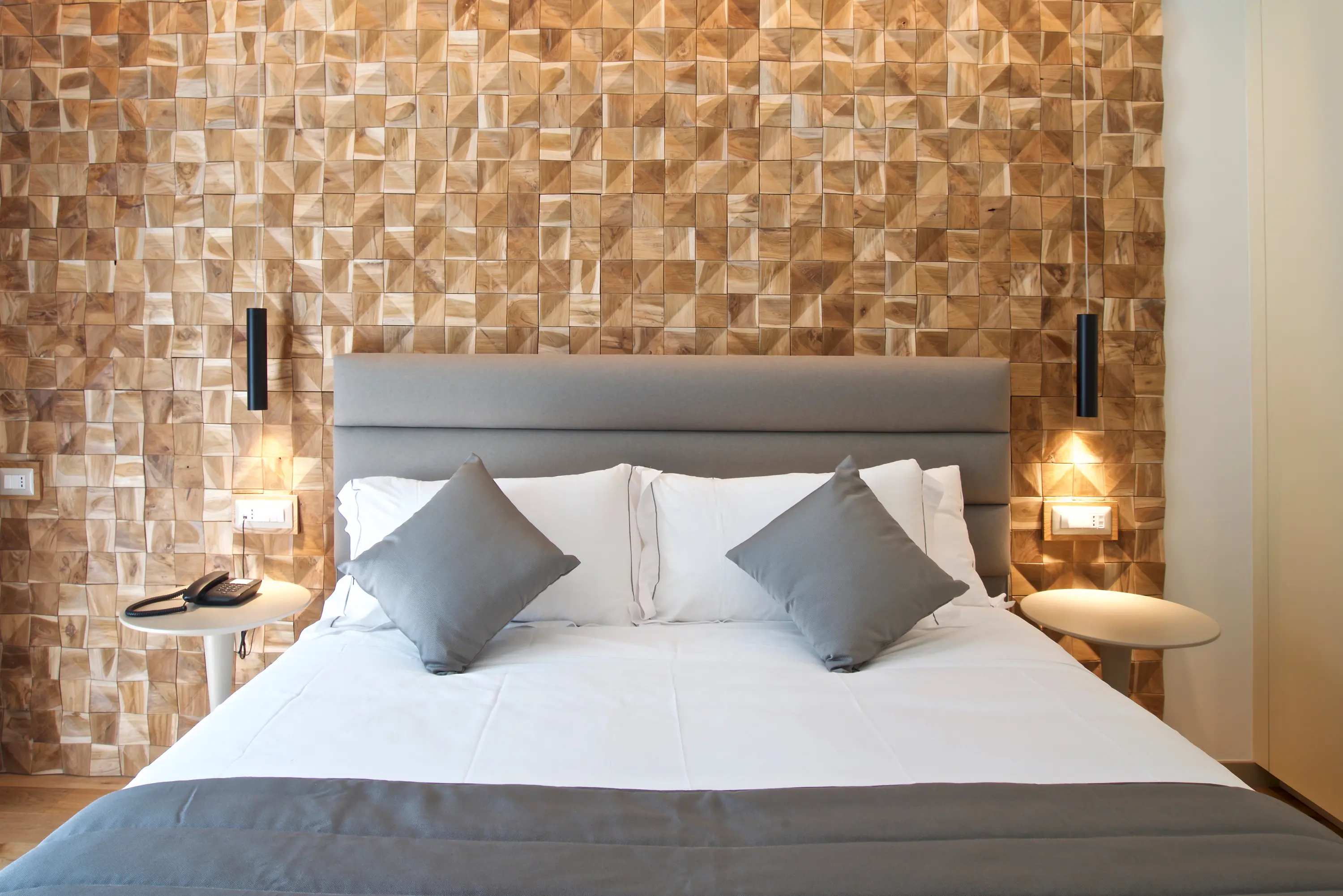 Wonderwall Studios - Willow