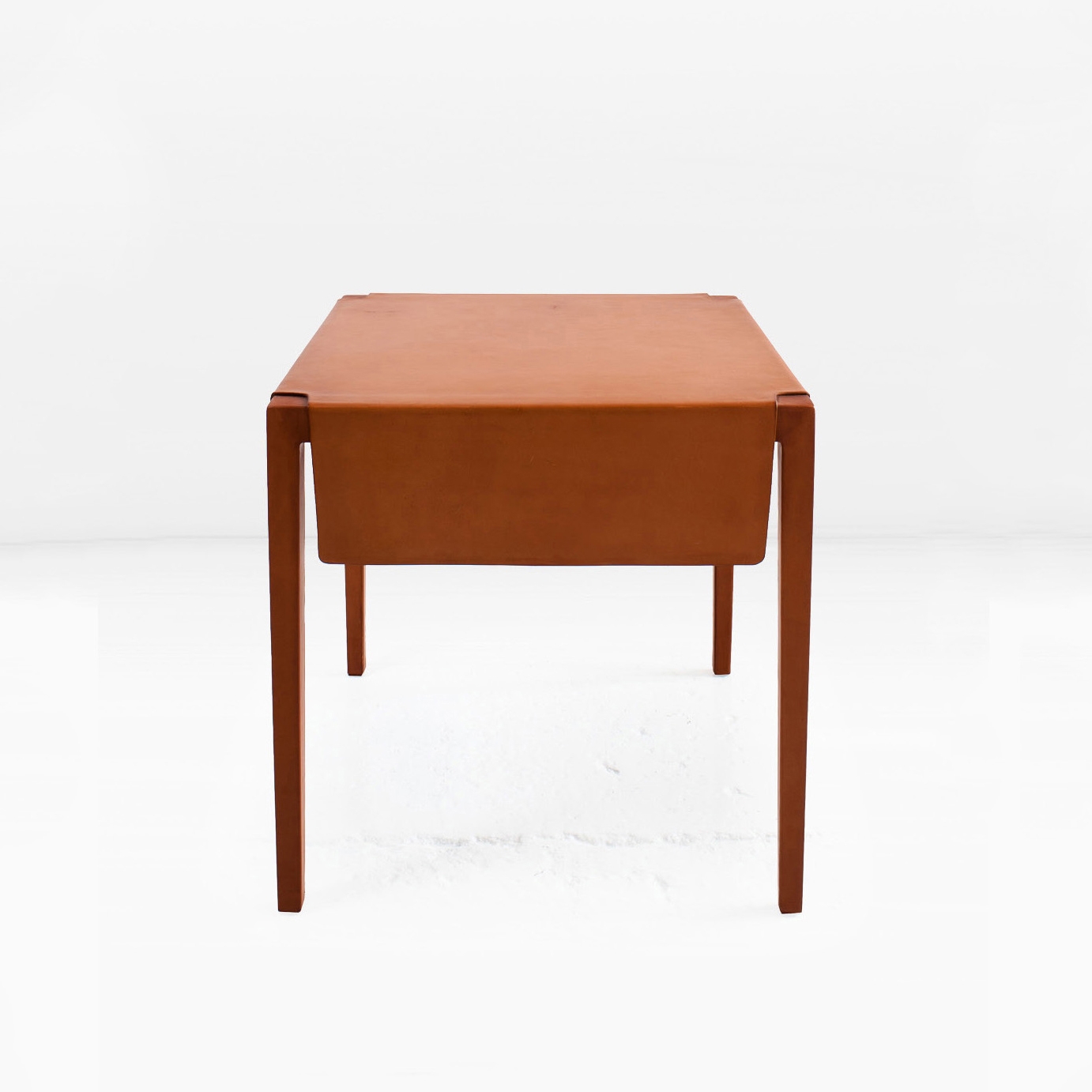 Vertoon produk Emile Side Table van vervaardiger Khouri Guzman Bunce Lininger