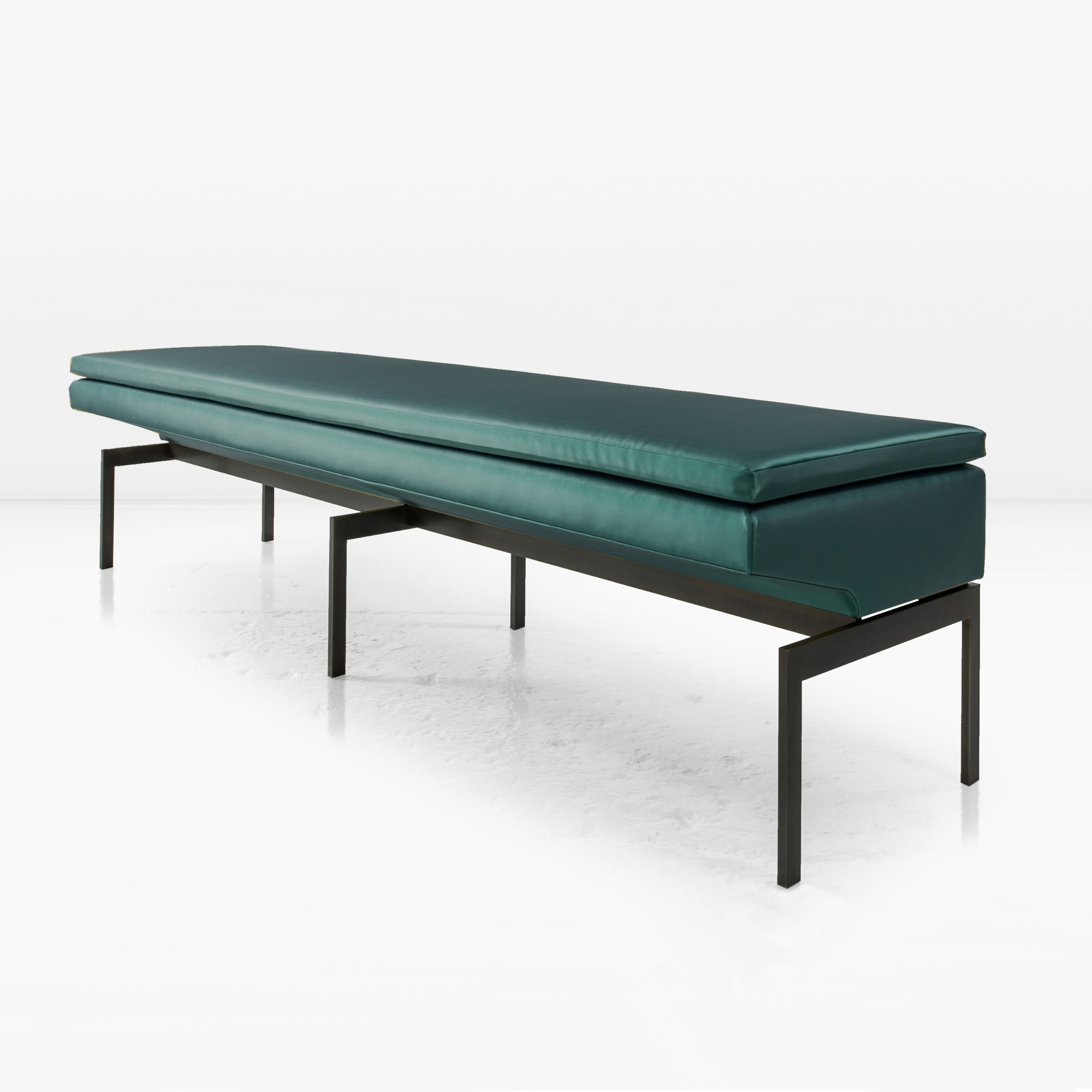 Vertoon produk Mancini Bench van vervaardiger Khouri Guzman Bunce Lininger