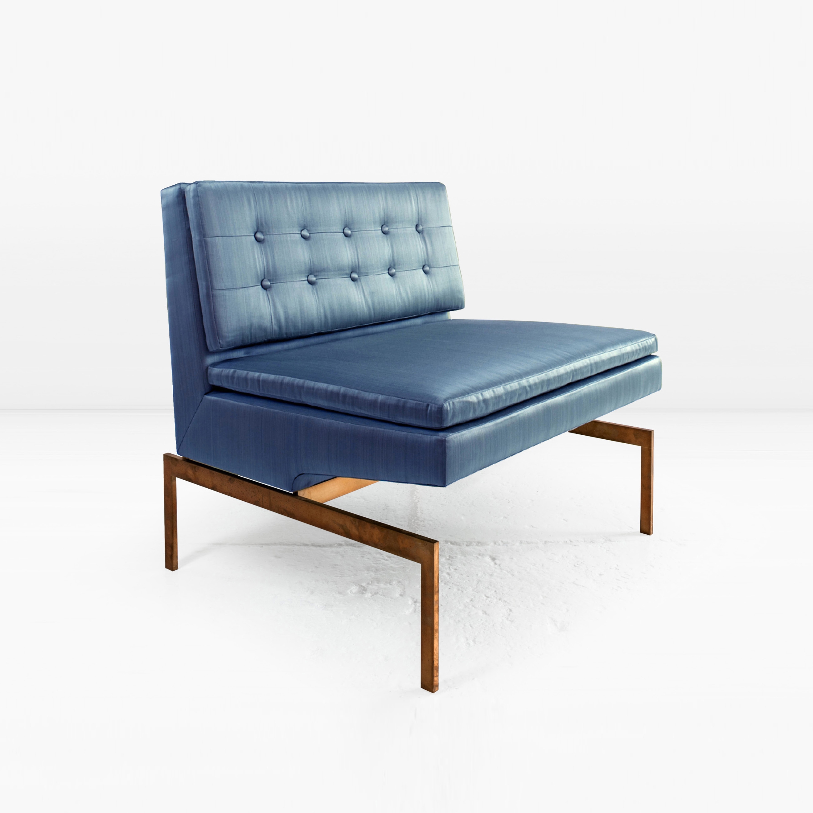 Vertoon produk Mancini Chair van vervaardiger Khouri Guzman Bunce Lininger