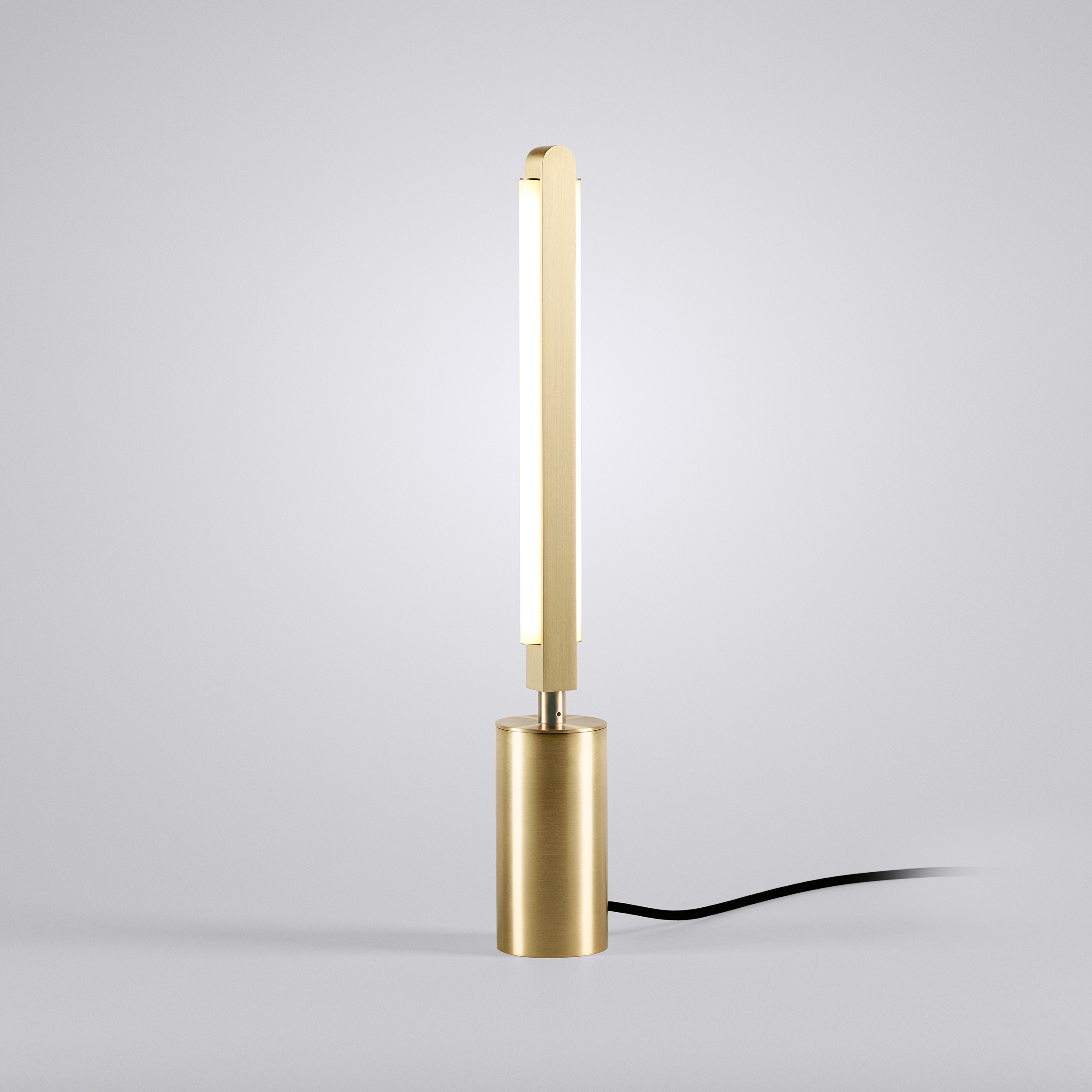 Mostrar el producto Pris Table Lamp del fabricante PELLE