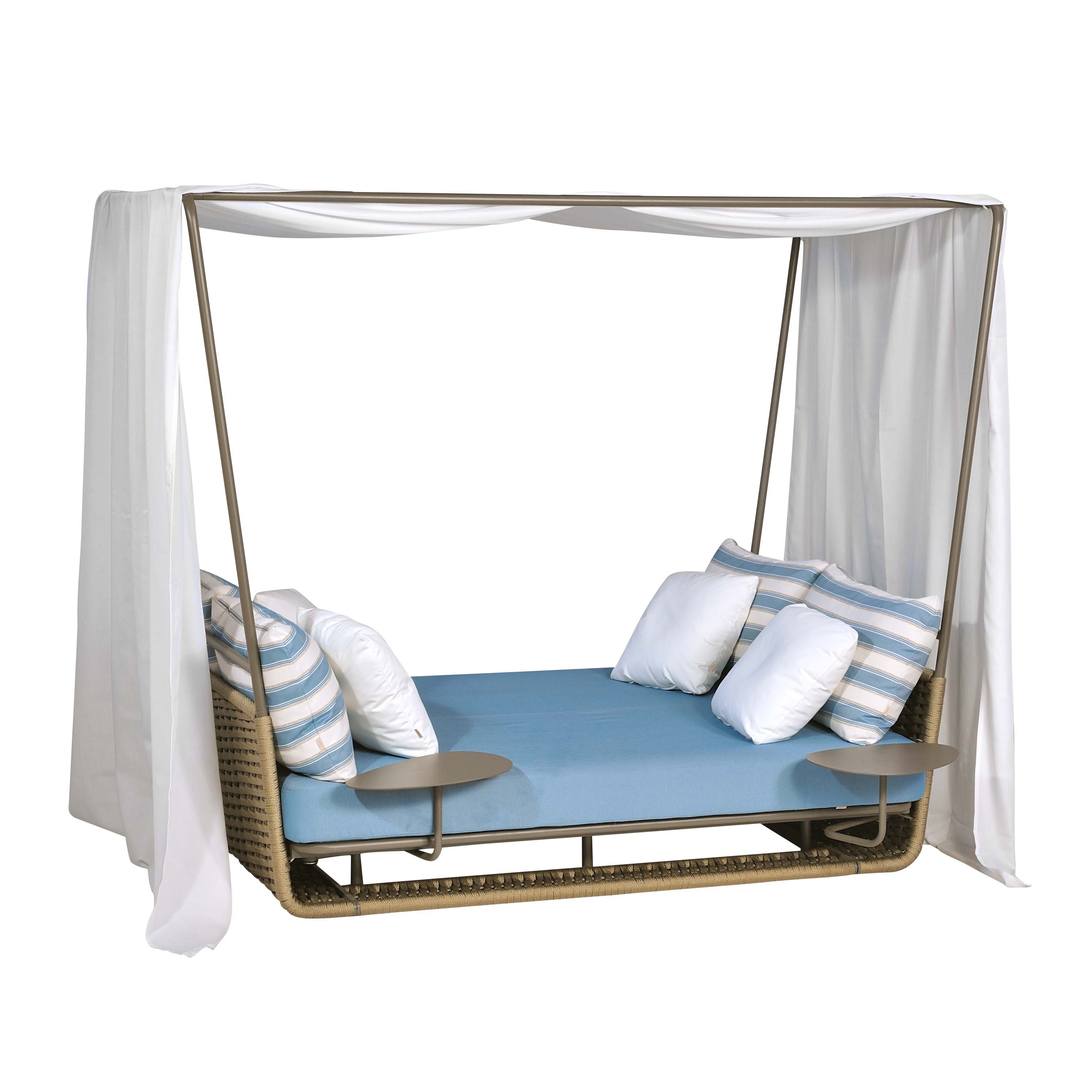 Display product Portofino 9768 day bed from manufacturer ROBERTI outdoor pleasure