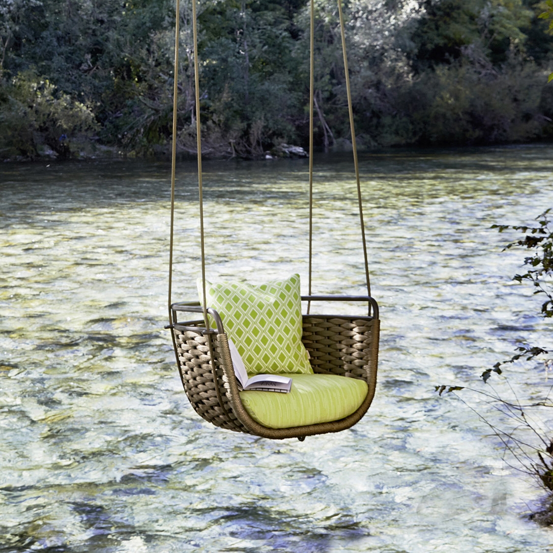 Display product Portofino 9770 swing from manufacturer ROBERTI outdoor pleasure