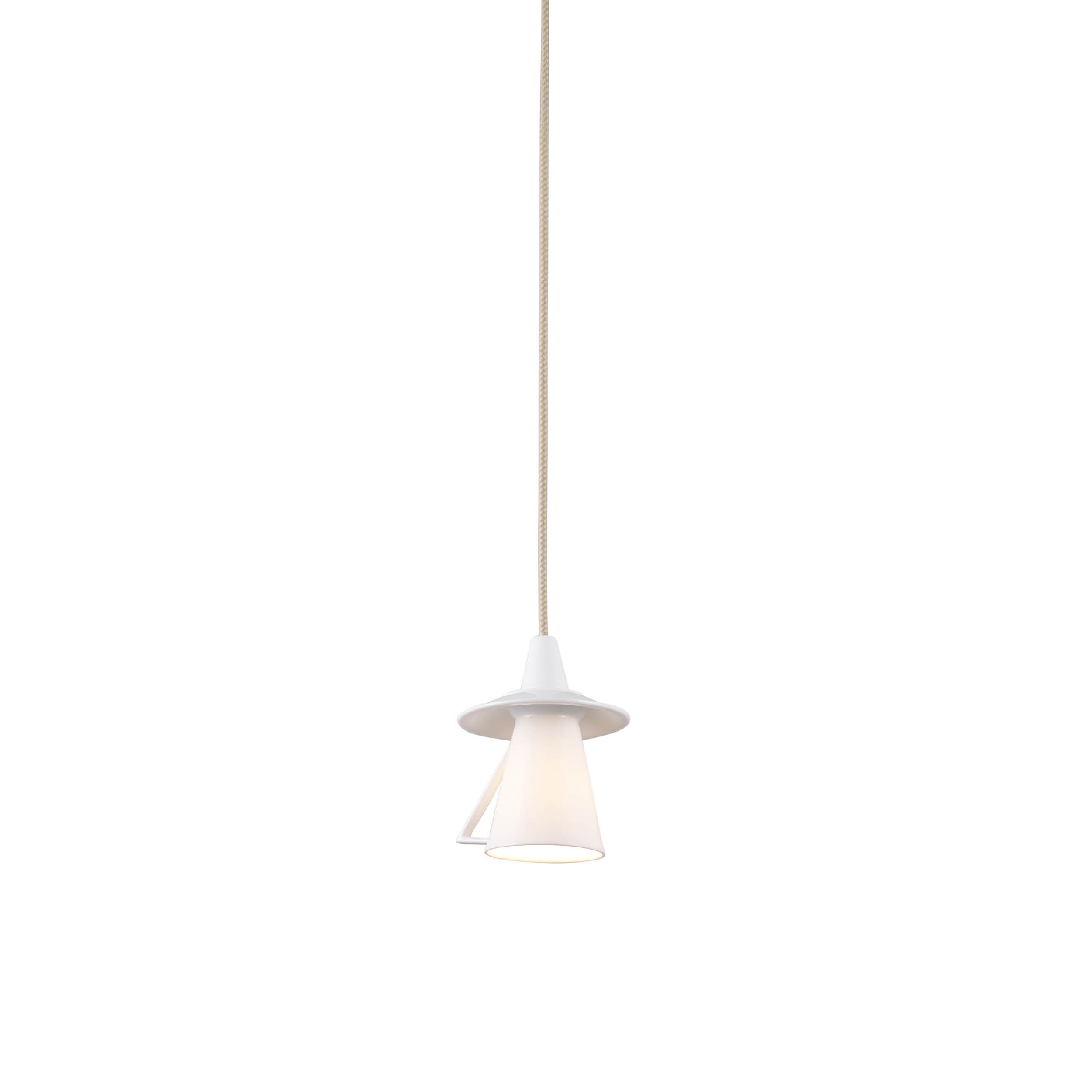 Afficher le produit Teacup Pendant Light, Natural du fabricant Original BTC