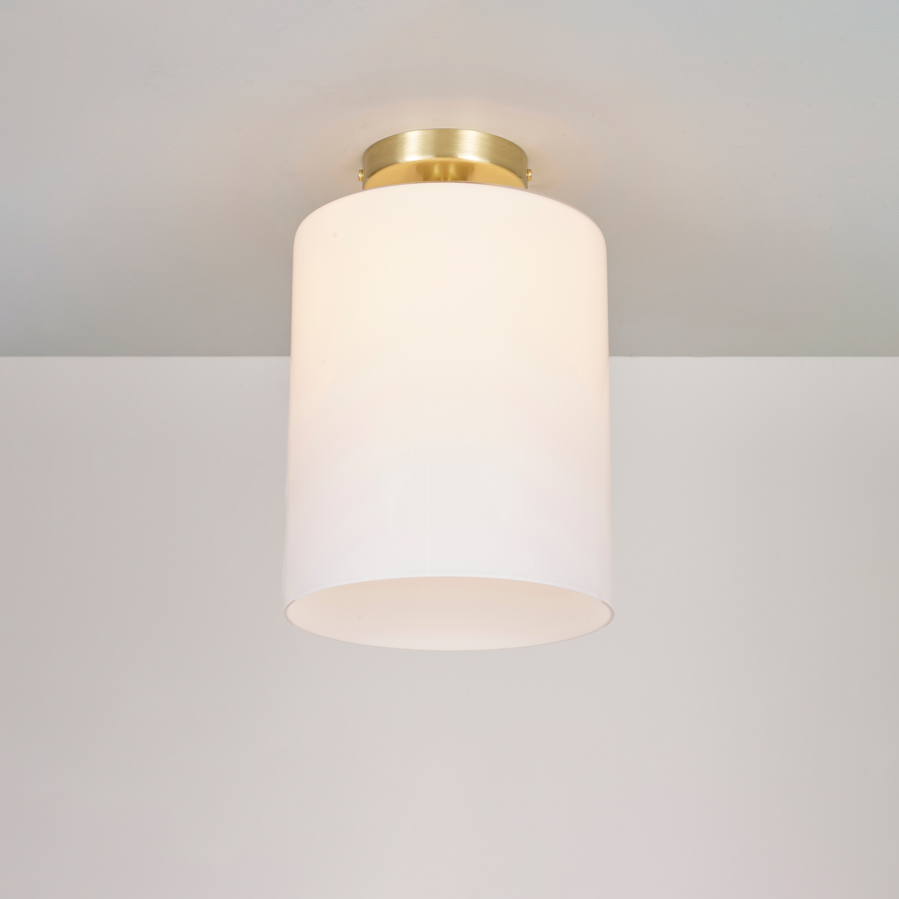 Mostra il prodotto Brompton Size 3 Ceiling Light, Satin Brass, Opal Glass del produttore Original BTC