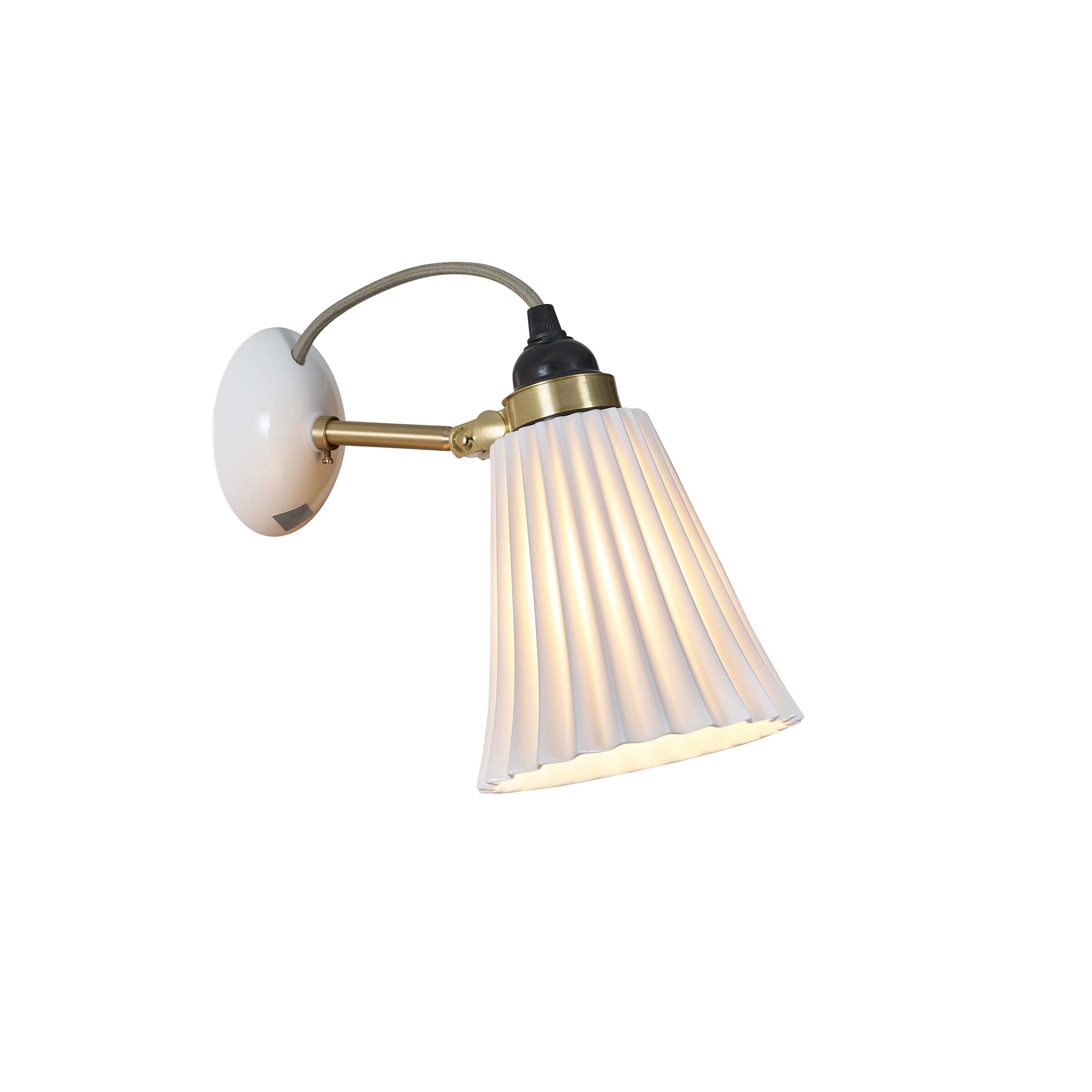 Mostrar el producto Hector Pleat Medium Wall Light, Satin Brass, Natural, with Grey Cable del fabricante Original BTC