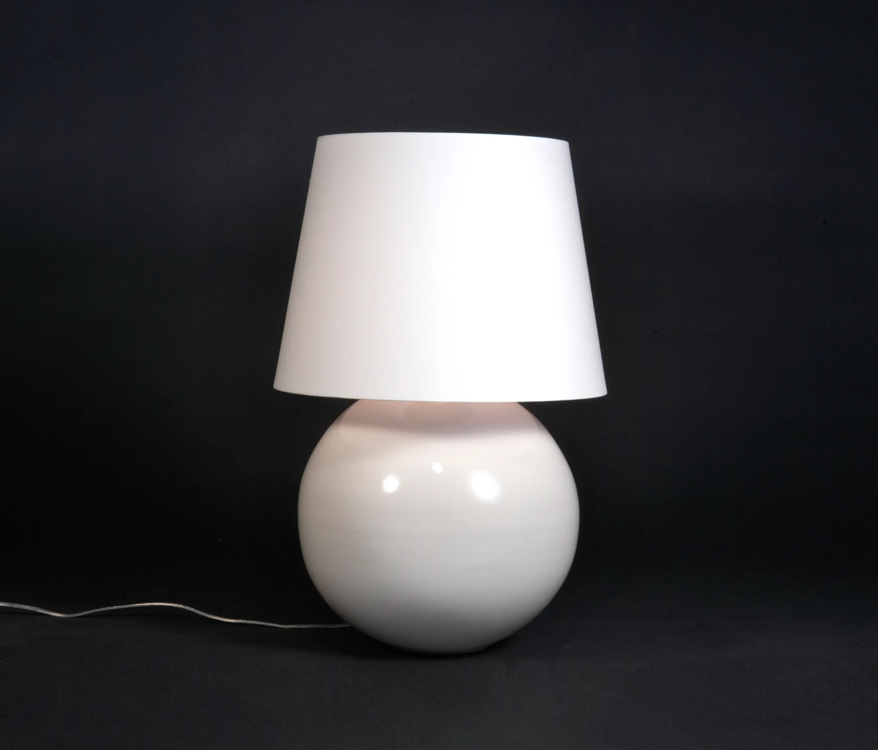 NJ Lighting - Moon Stand white