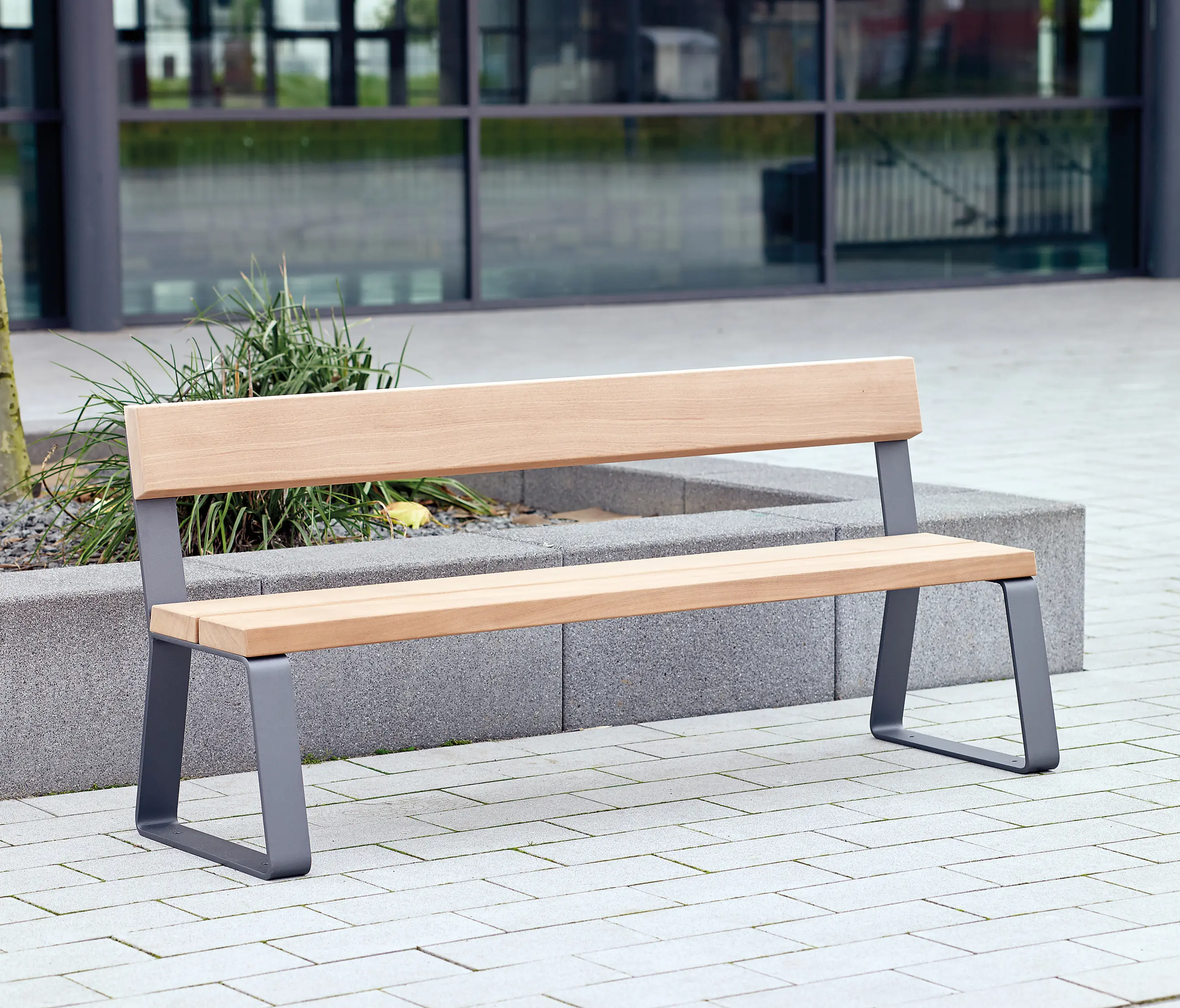 Westeifel Werke - Campus levis Bench