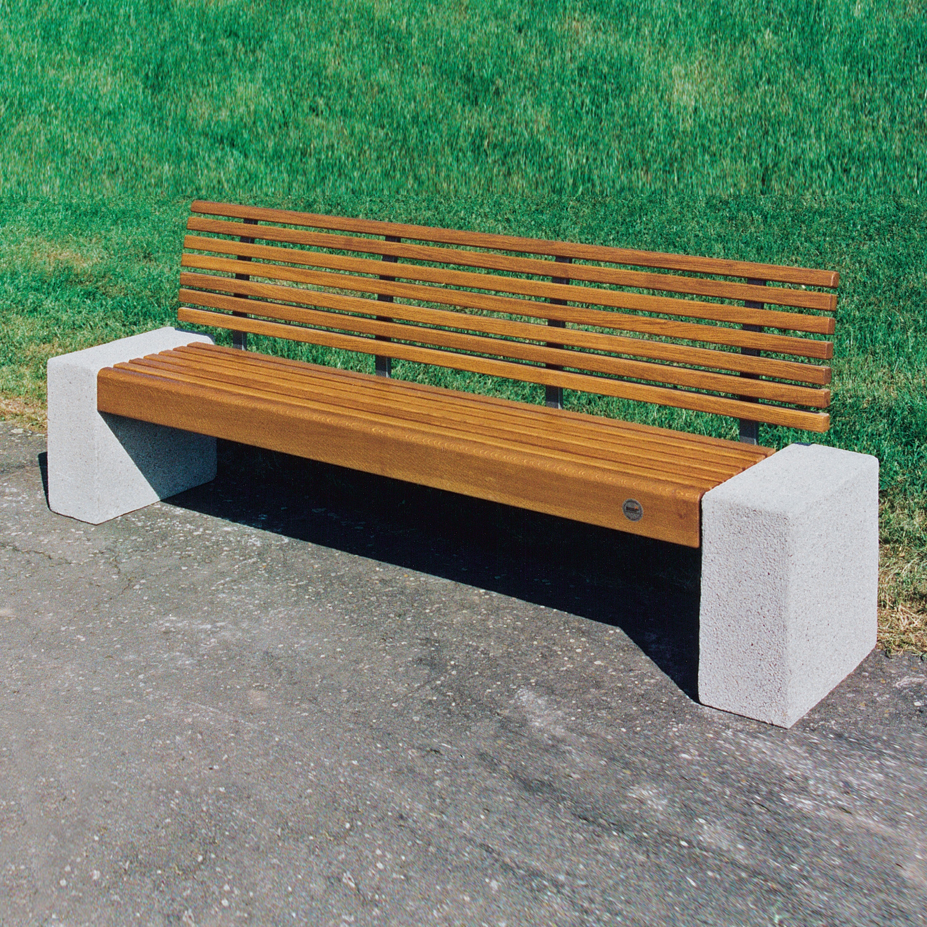 Mostra il prodotto Gala Bench del produttore Westeifel Werke
