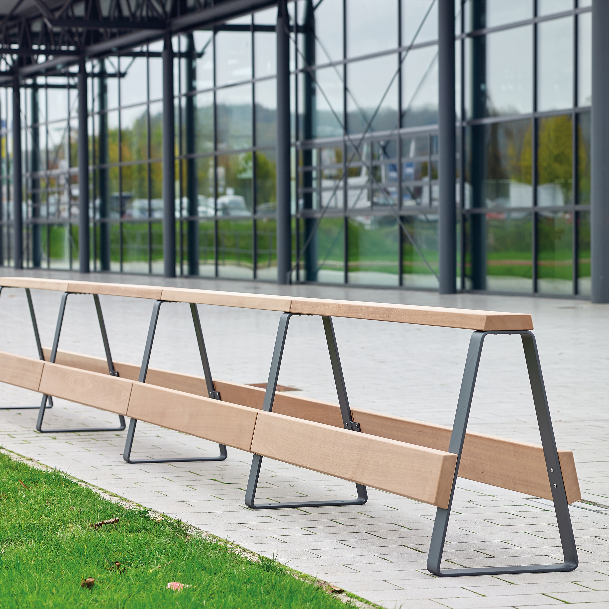 Campus levis railing seat extending module